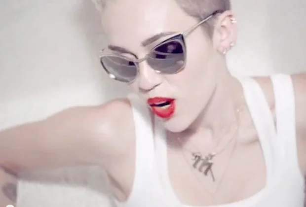tom-ford-sunnies-miley.jpg