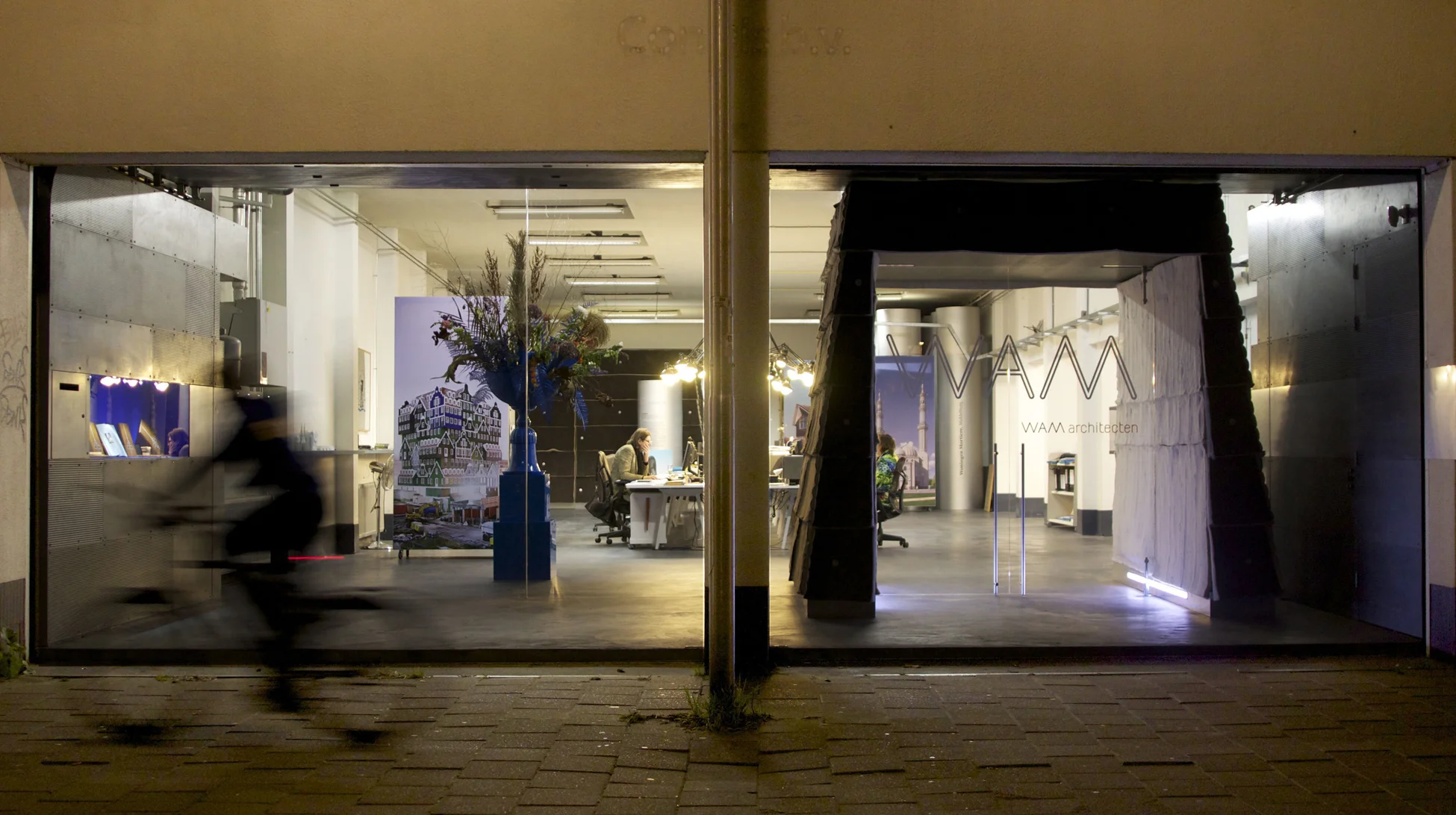 Herbestemming werkplaats tot kantoor WAM
