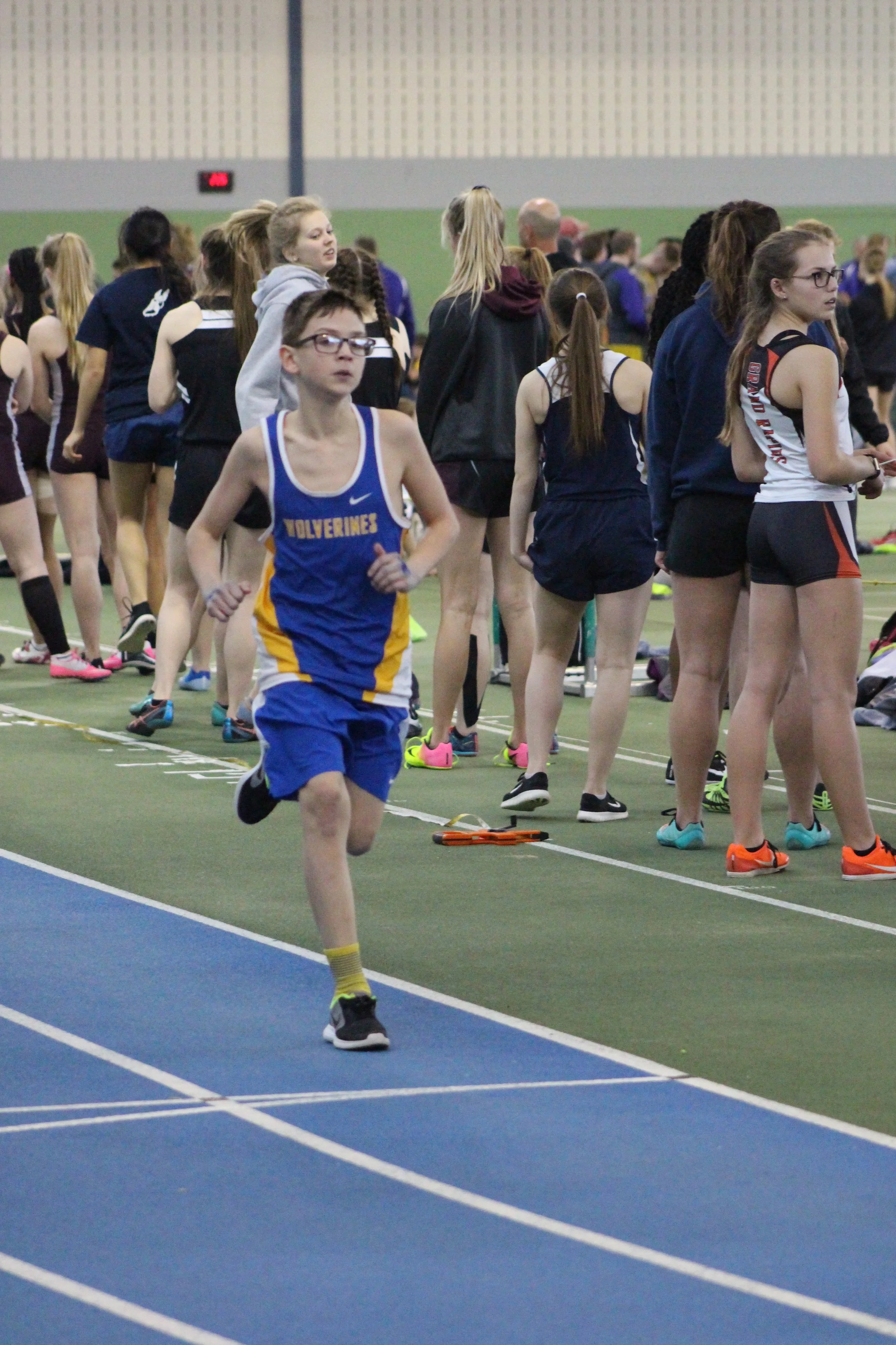 Preschool track and field shoes Clearance