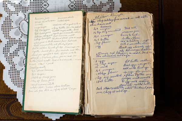 Family secrets // I am my grandmother, reflected