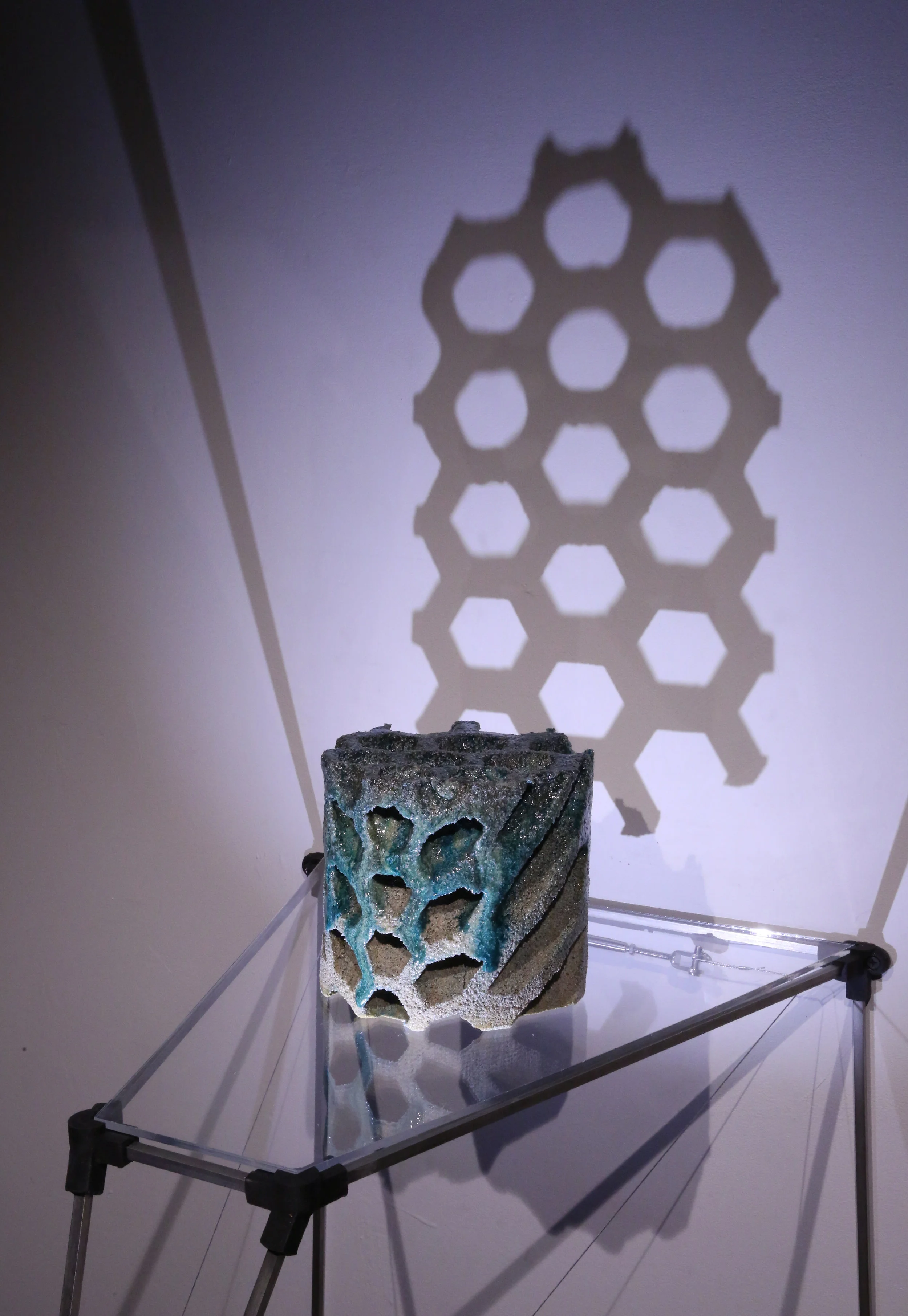 Cylinder with Hexagon Grid