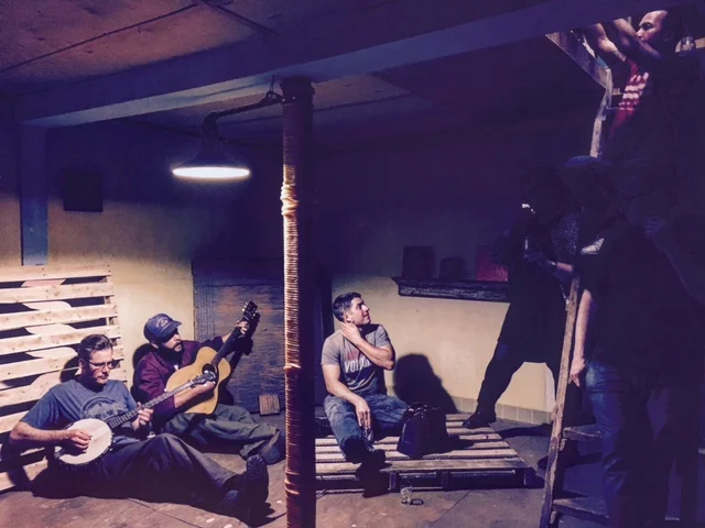 Make Me a Pallet on Your Floor | installation |