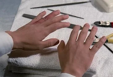 And she doesn't have a manicure