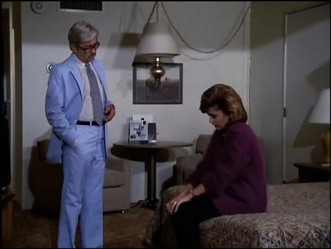 Would you really trust a man who dresses like that
