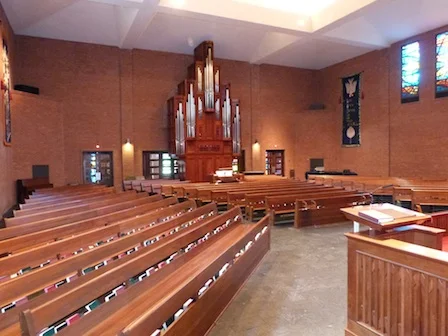 The nave.