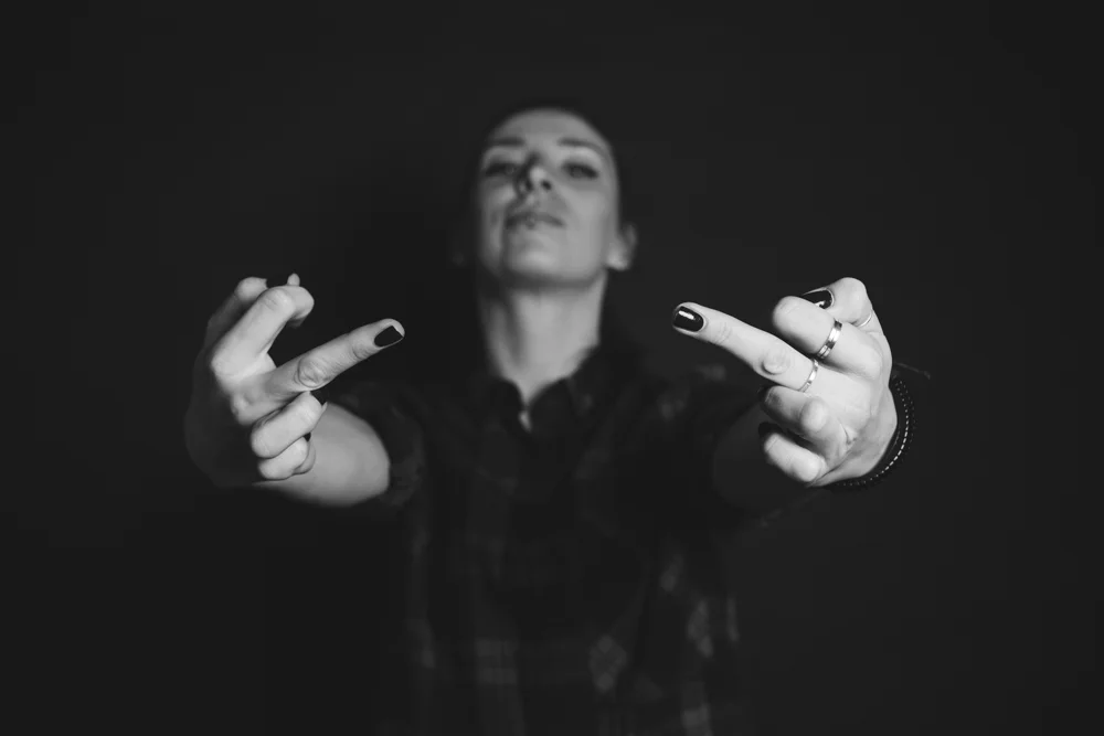 ela_awstudio_bw_web-24.jpg