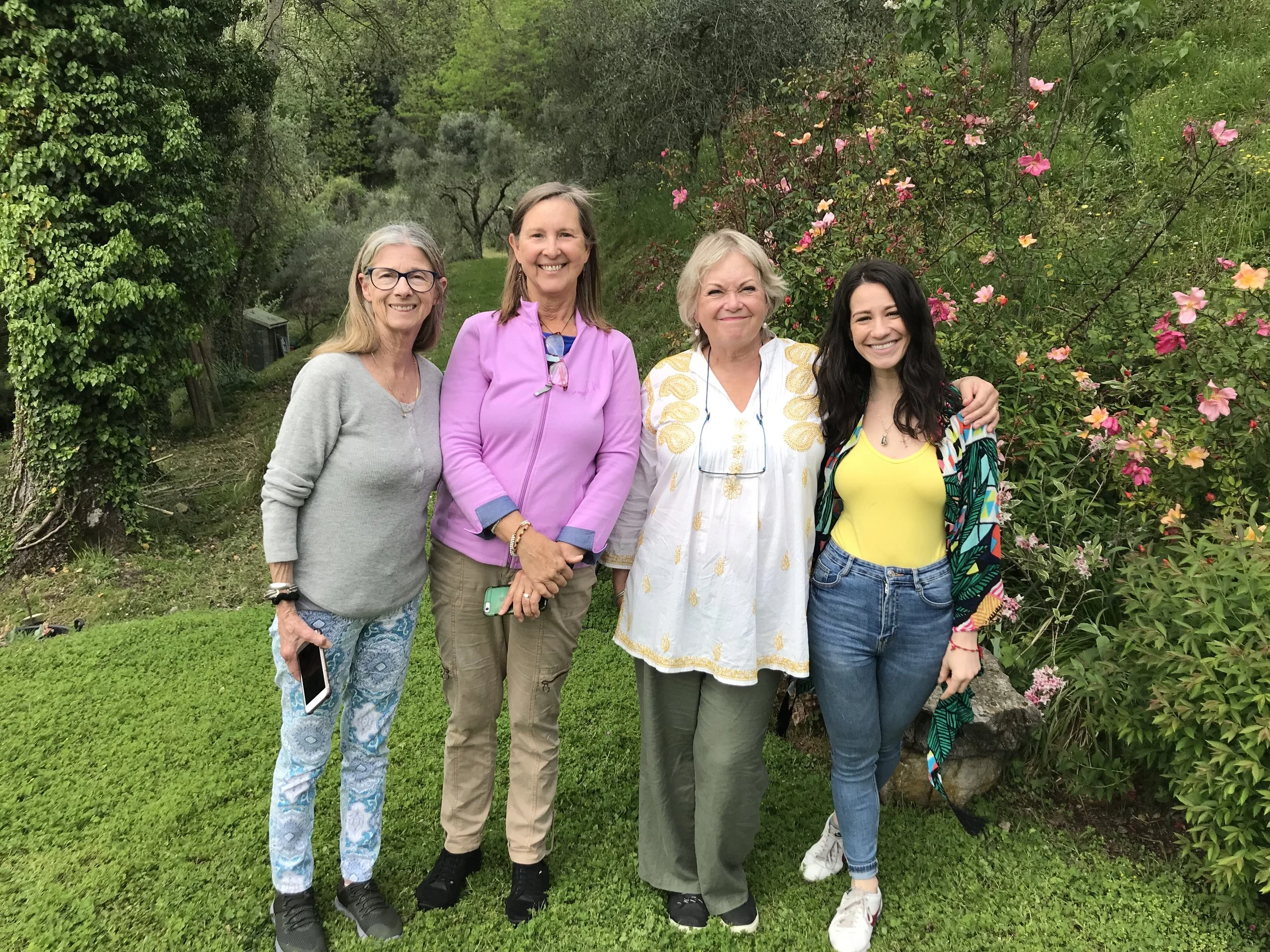 With ceramicist and painter Katinka Kiestra, second from right