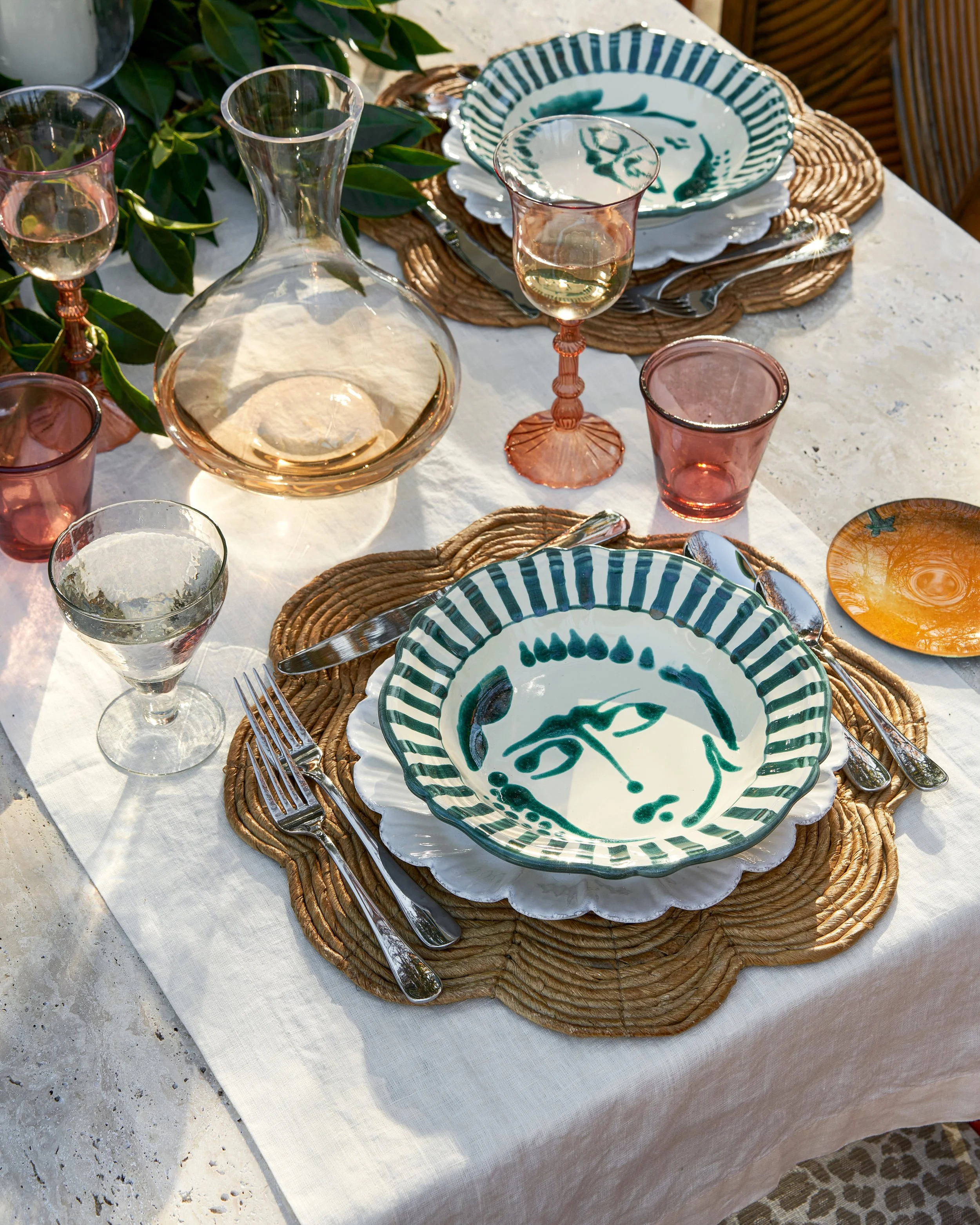 Dining_0004.jpg