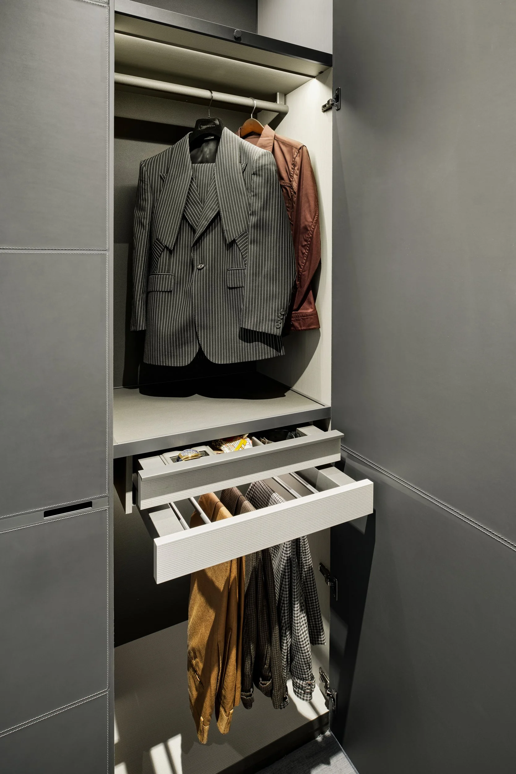 SanJose-Primary-Closet-02.jpg