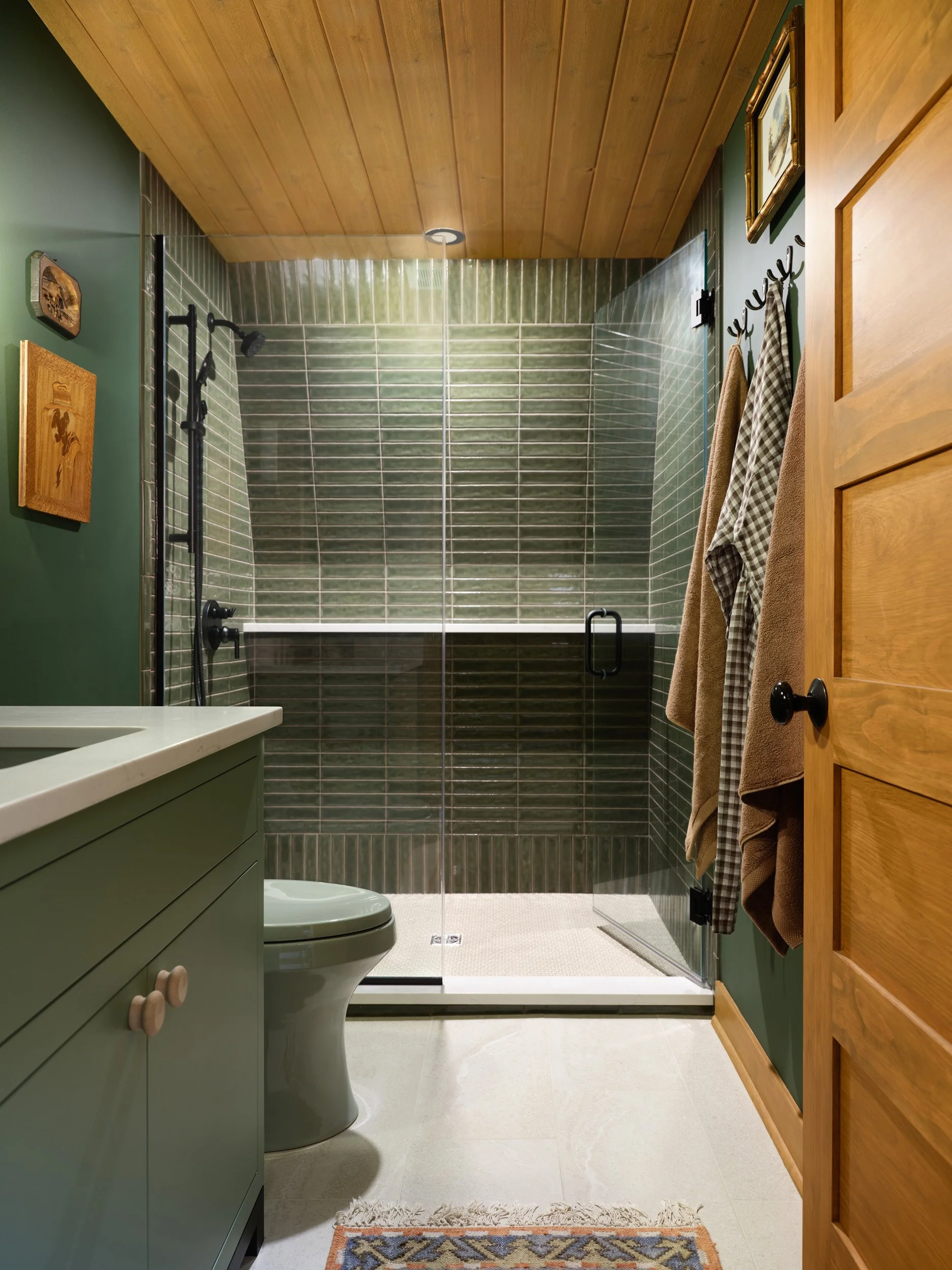 LakeGeneva-BoysBathroom-01.jpg