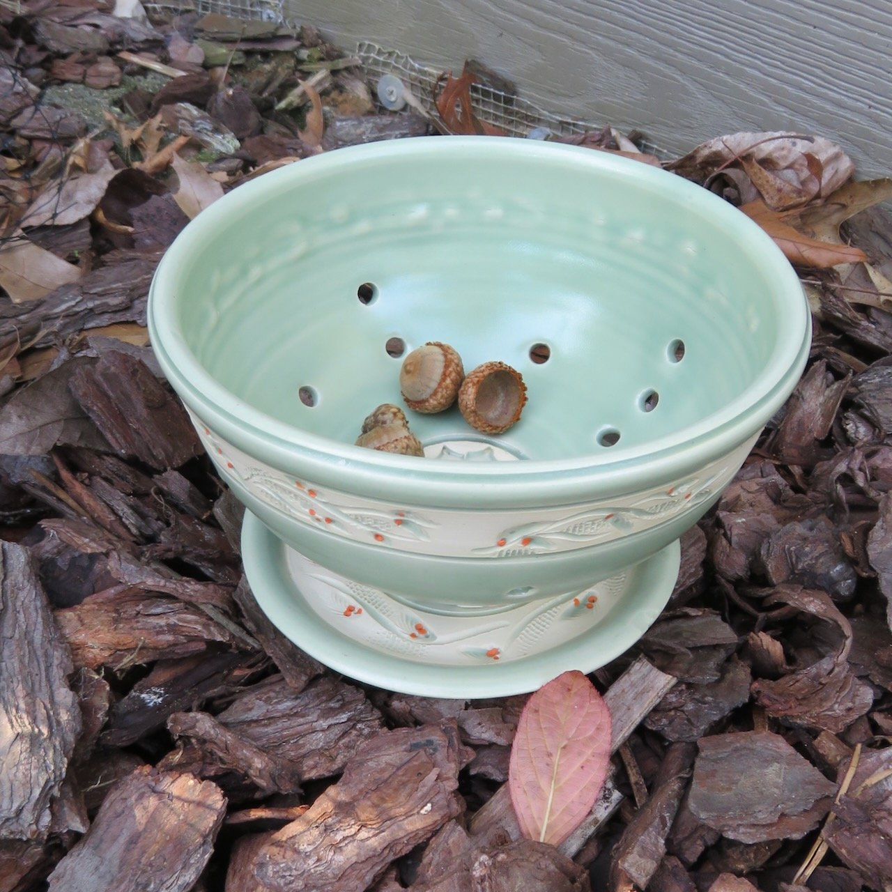  McGuire Green berry bowl with saucer 