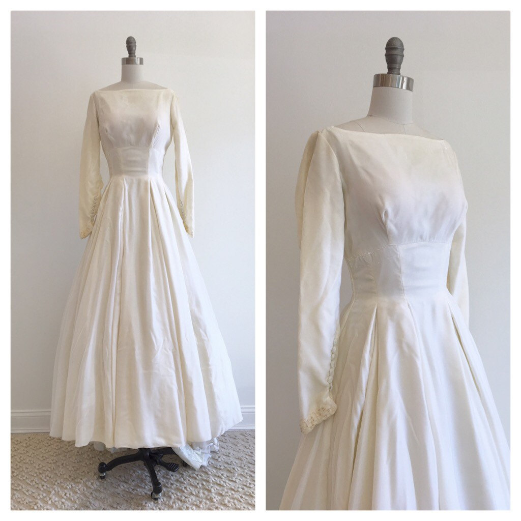 Vintage 1960s White Gown with Lace and Red Velvet Ribbon Wedding Bridal Costume