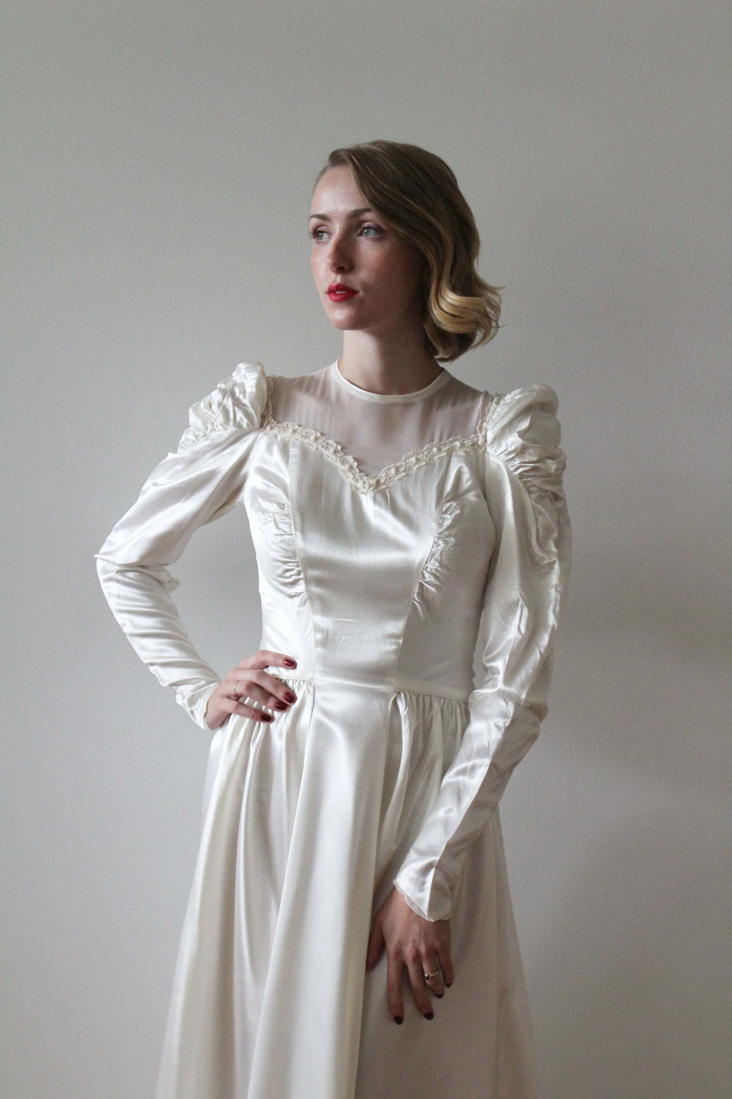dress the population white Emery Sequin Placement Dress – Dress the Population
