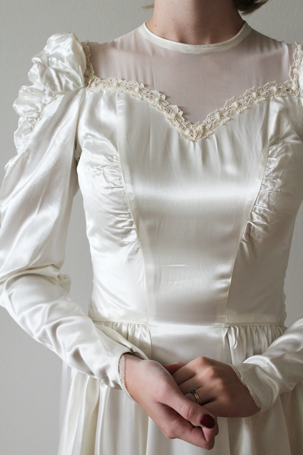 vintage long sleeve satin wedding dress Dhgate Satin Wedding Gowns 2019 Vintage Satin Long Sleeve Wedding Gown With  Bateau Neckline, Long Sleeves,