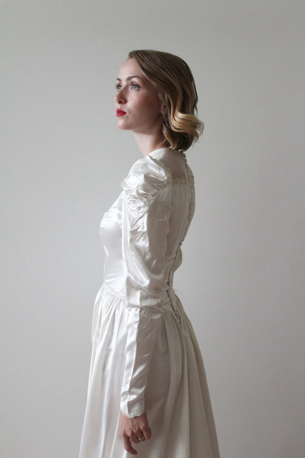 Vintage 1940s Satin Long Sleeve Wedding Dress - Elisa  Miranda's Vintage  Bridal