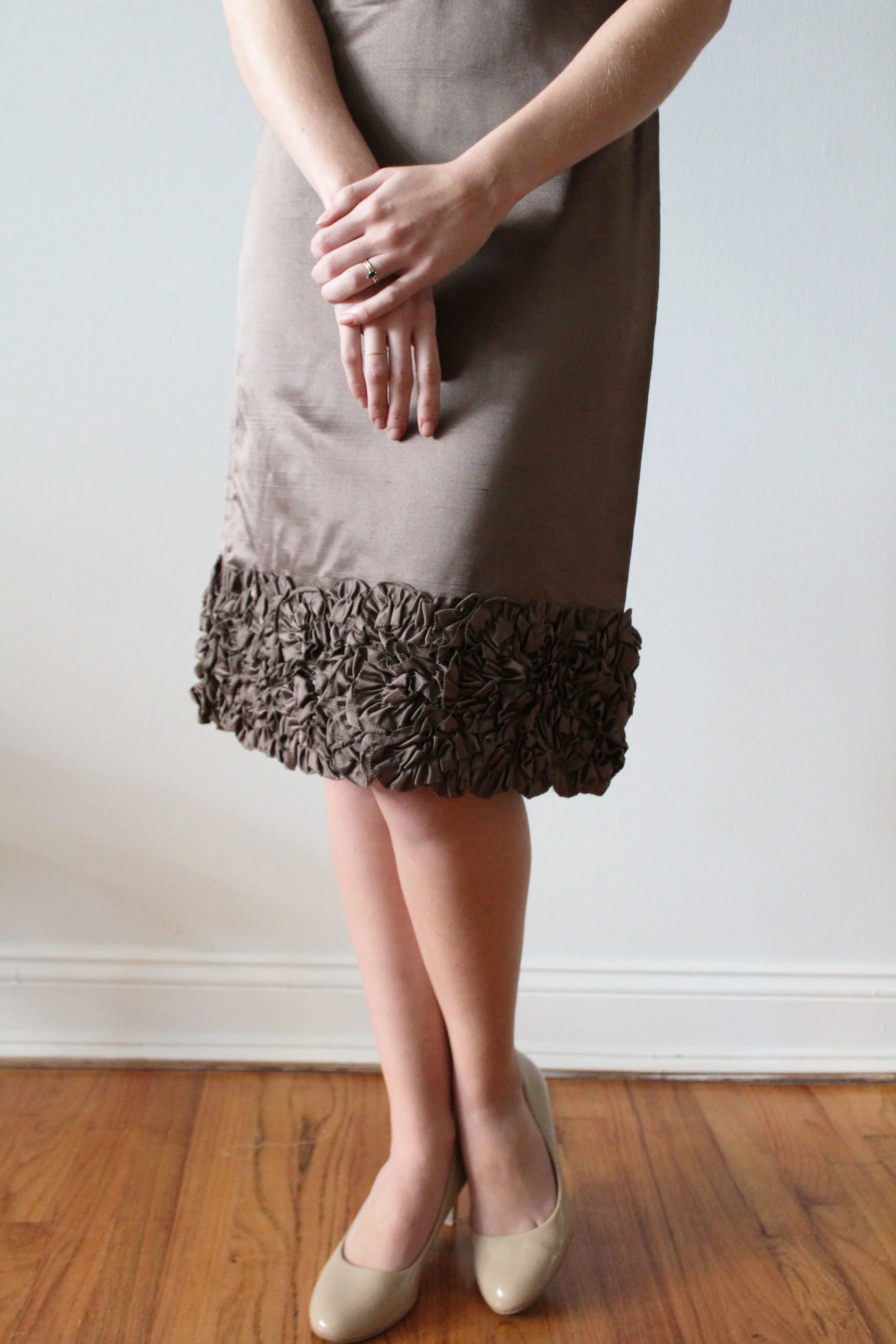 1960s Chocolate Brown Sleeveless Party Dress