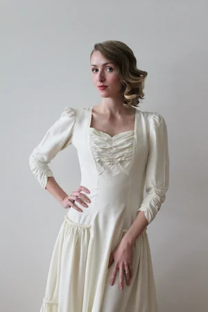 knee length dresses for ladies 1949 Liquid Silk Satin Drop Waist Long Sleeve Vintage Wedding Gown main image 1