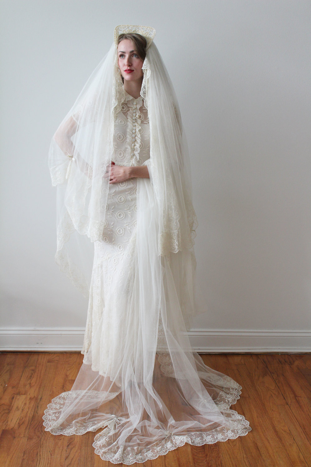 CLASSIC CATHEDRAL VEIL