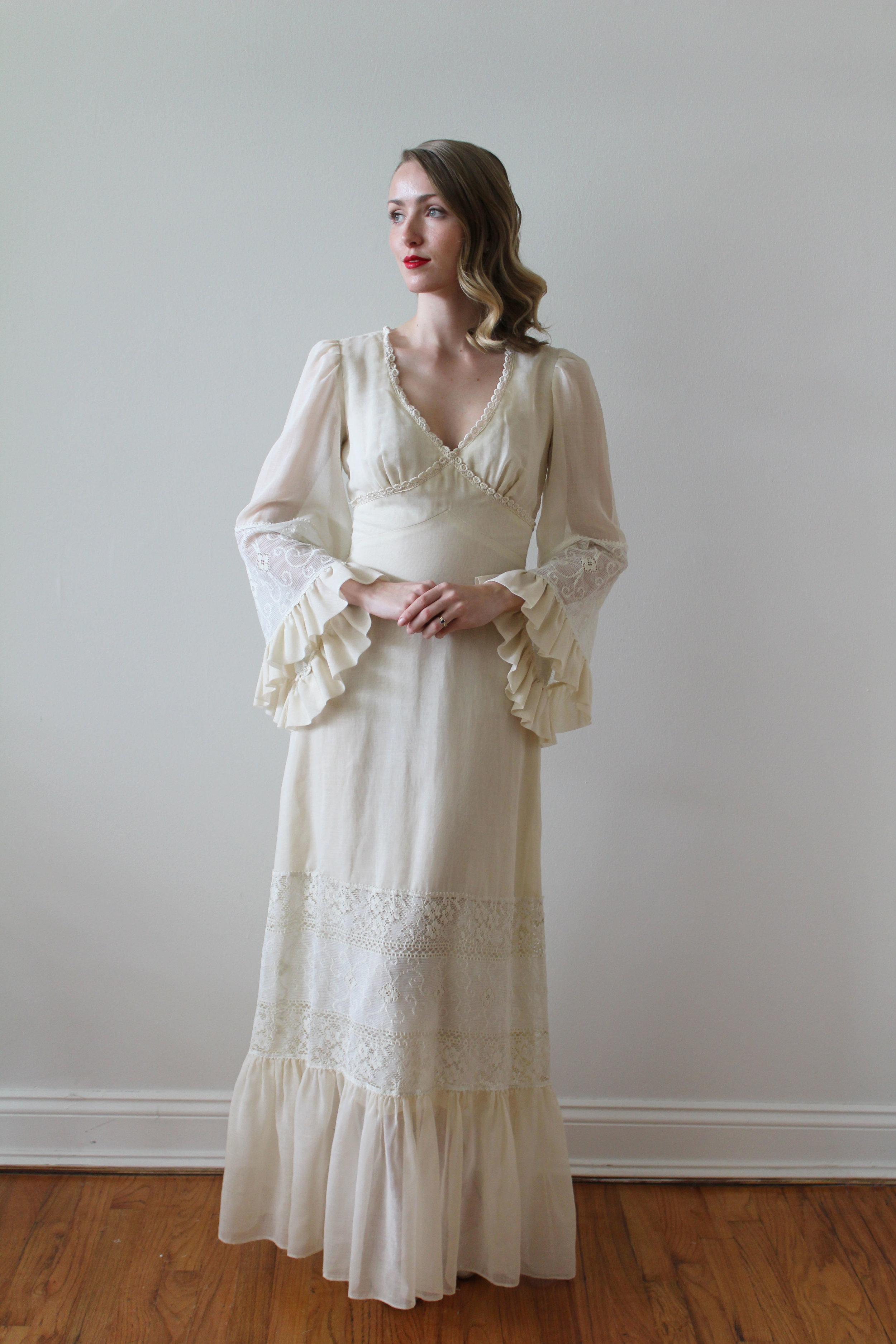 Dove — Miranda's Vintage Bridal