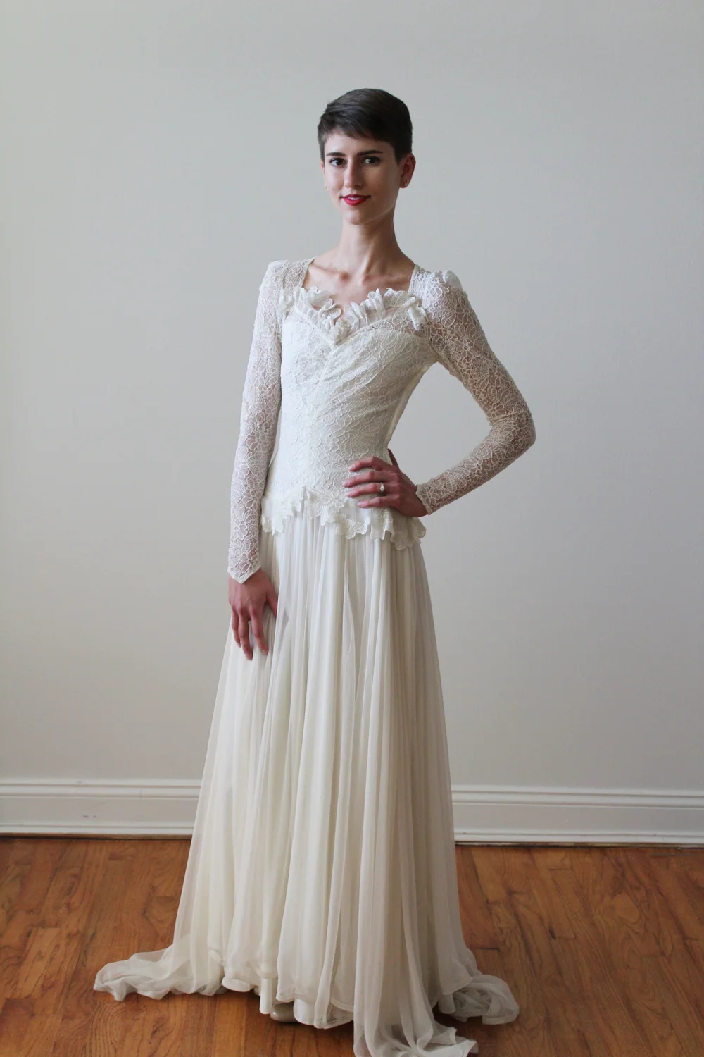 chinese dress ladies Long Sleeve Vintage Wedding Dresses Backless Rustic Lace Wedding Dresses AWD1137