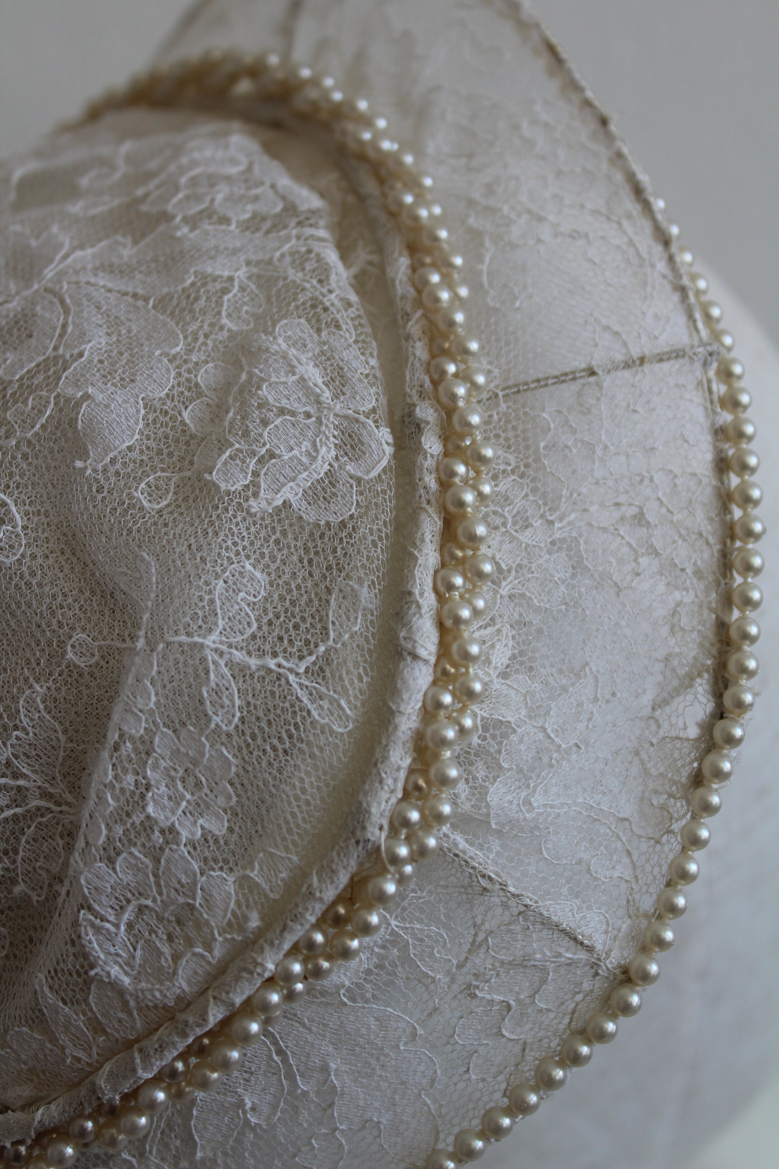 Vintage 1940's Pearl Trim Bridal Crown