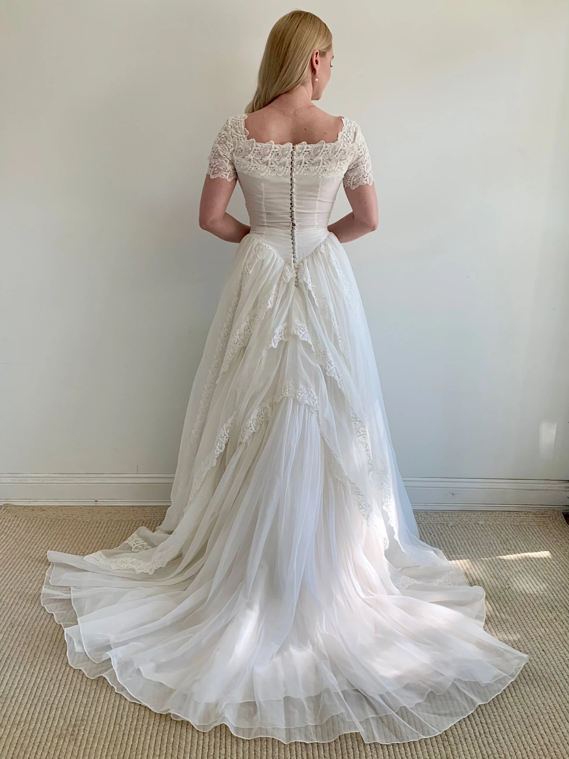 19ACD6A5-9E84-4E2D-BB37-4FDAE16EE471