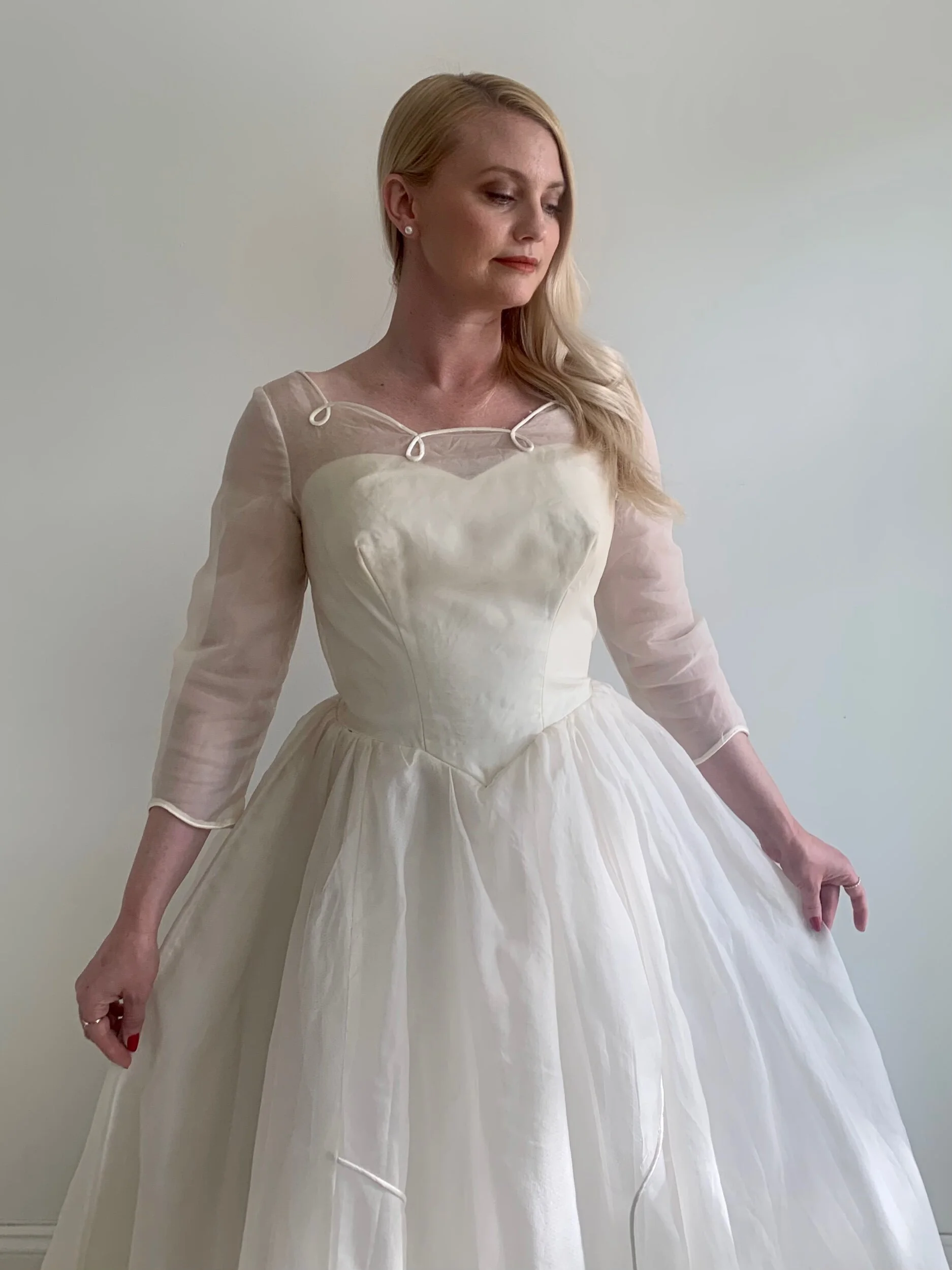 9D513796-5264-4C13-8904-AE54EB90F50A