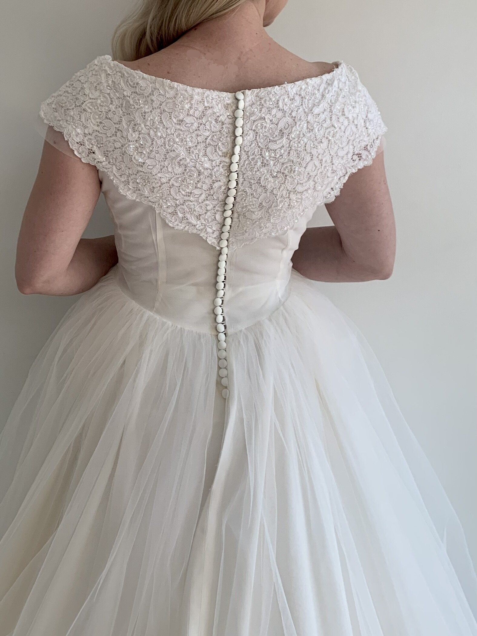 B5FA0B58-CFA9-4F4B-A77D-02C25DAE707F