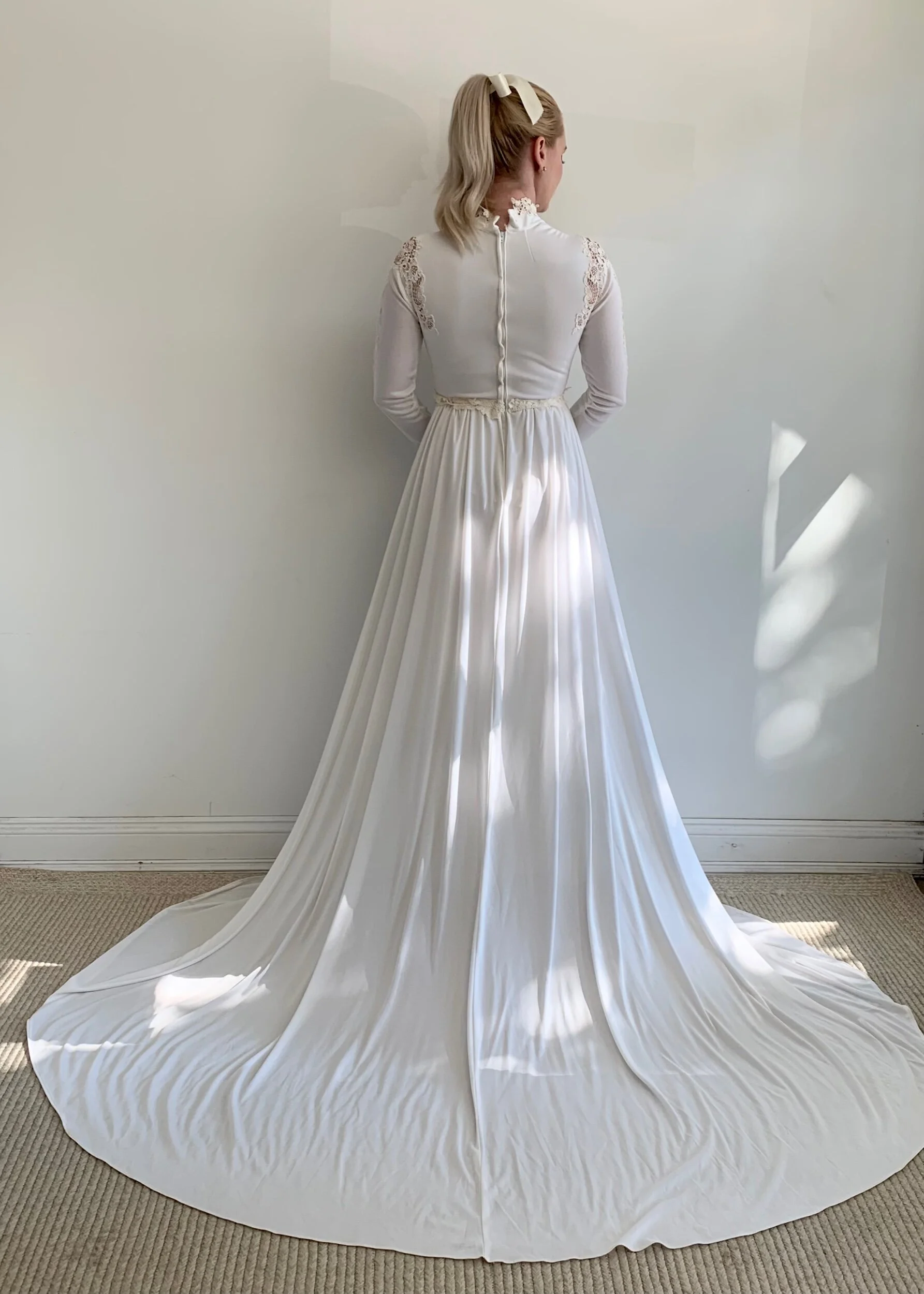 BCB152D4-4300-4C3F-A400-9F0DF3A8CCC1