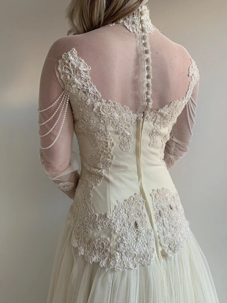 D7FE54BC-FCA2-4C85-A601-D070581A285E