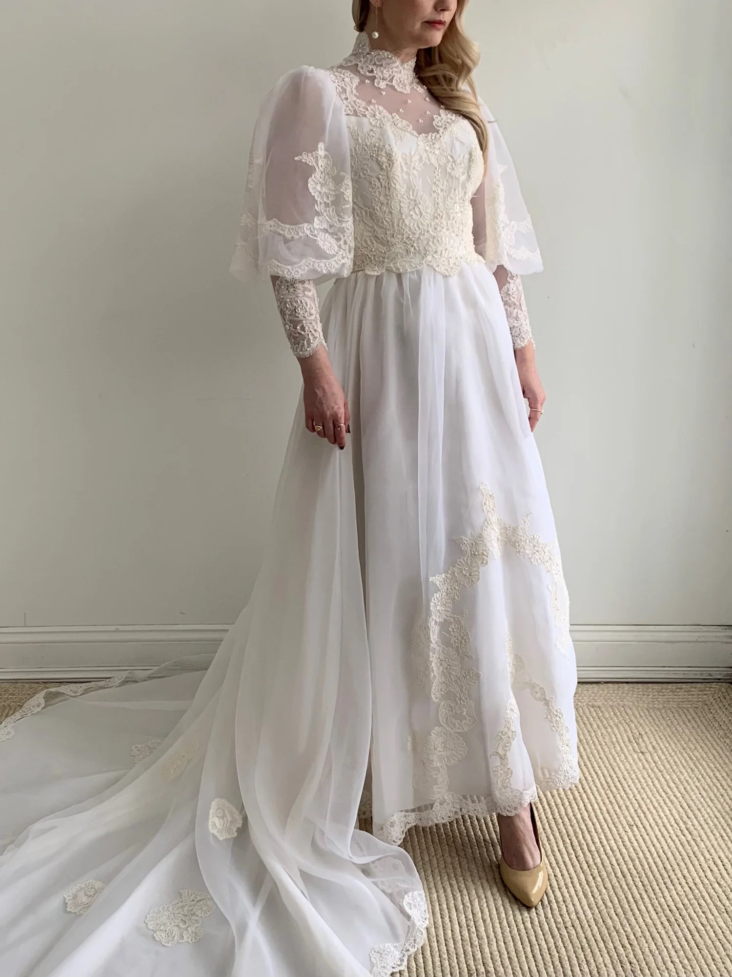 chinese dress ladies Vintage 80s dramatic lace long sleeve wedding gown with train  Mondo  Archive