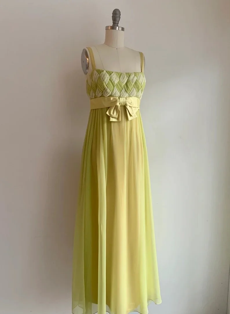 8ED5FCEF-6CB8-4D79-A5F6-0A36A1AAF328