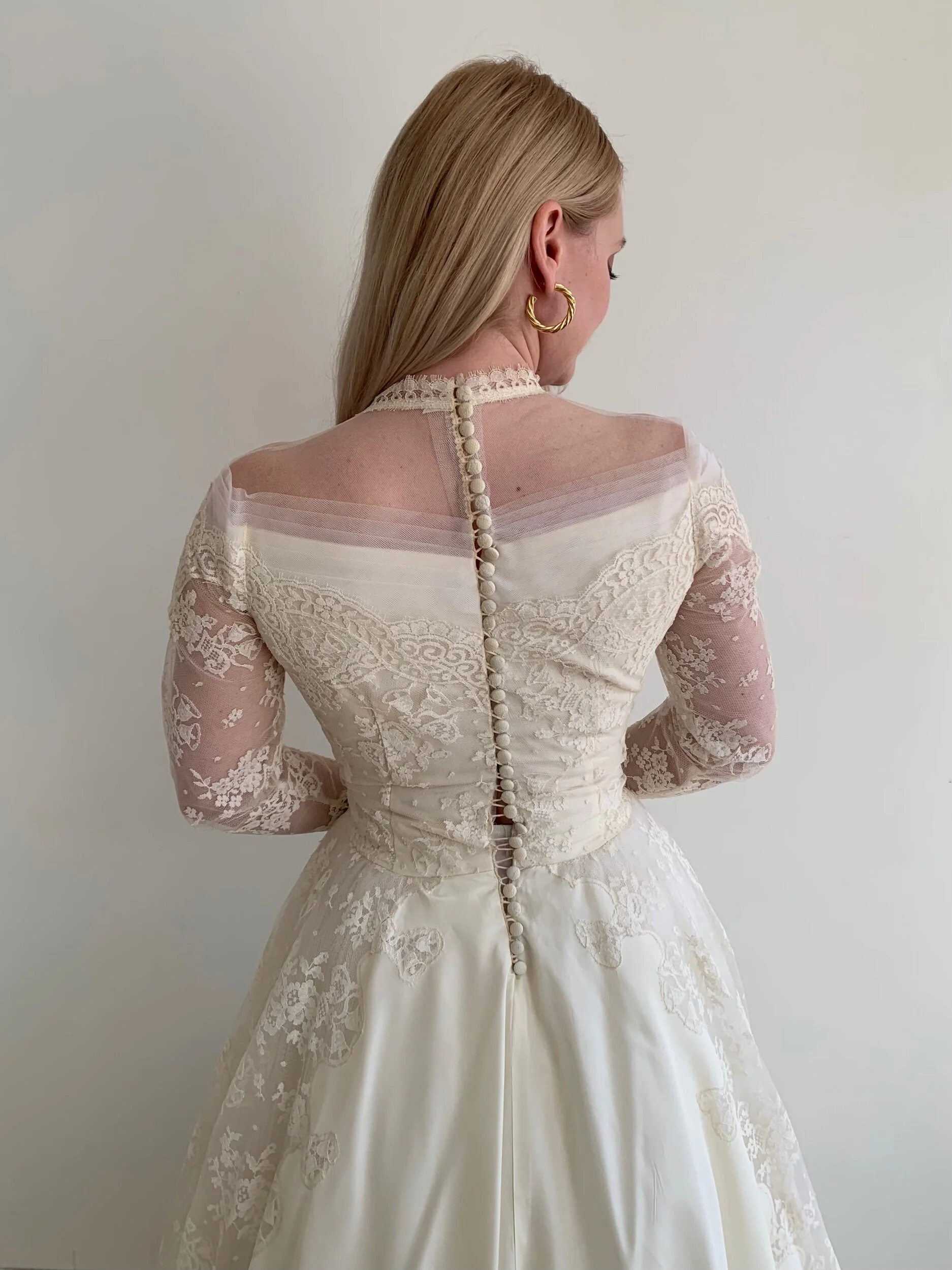 A051C68B-05D5-4833-8A69-3C0591C9A9FB