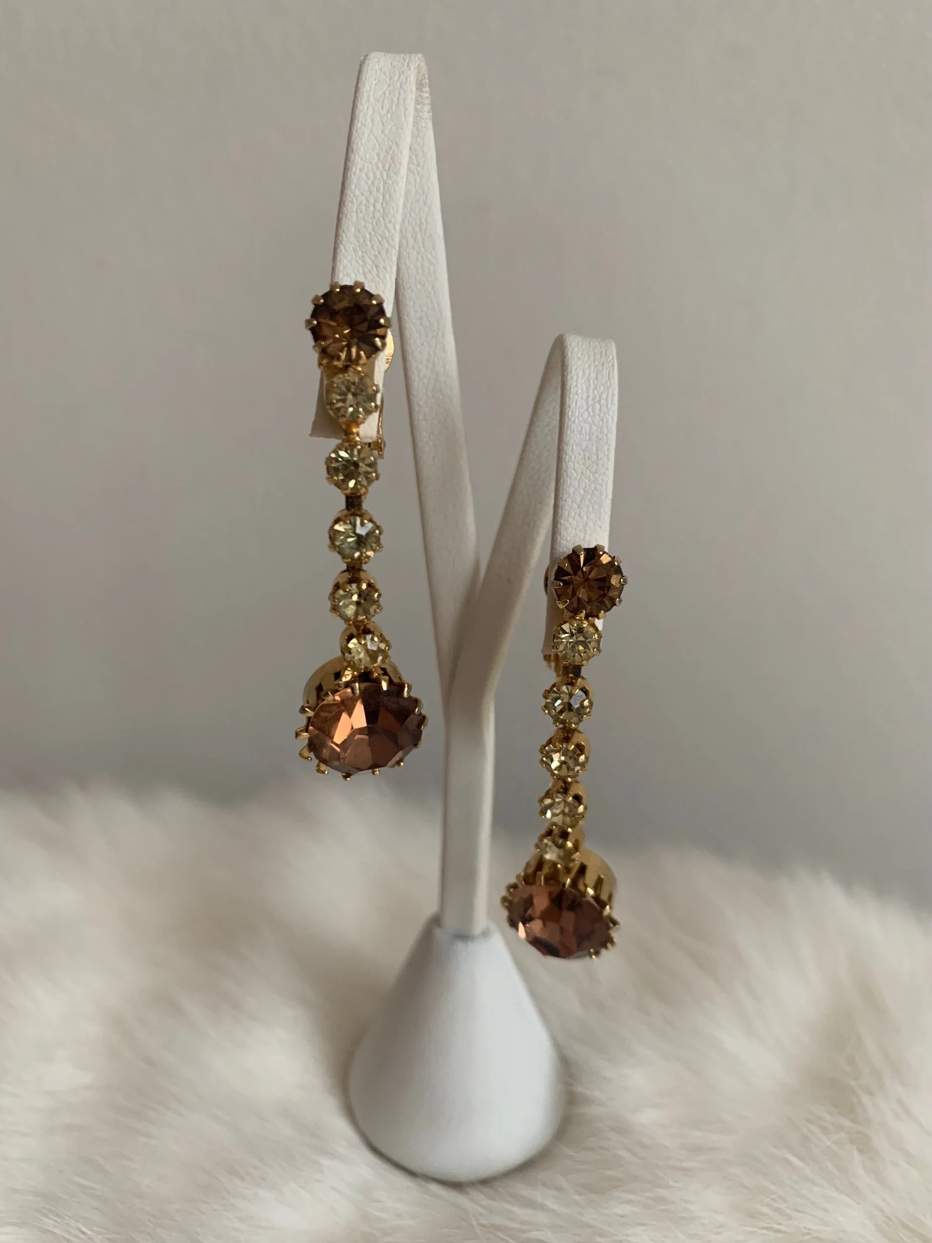 7A02DAE3-BA7F-4994-878B-6E921741F273