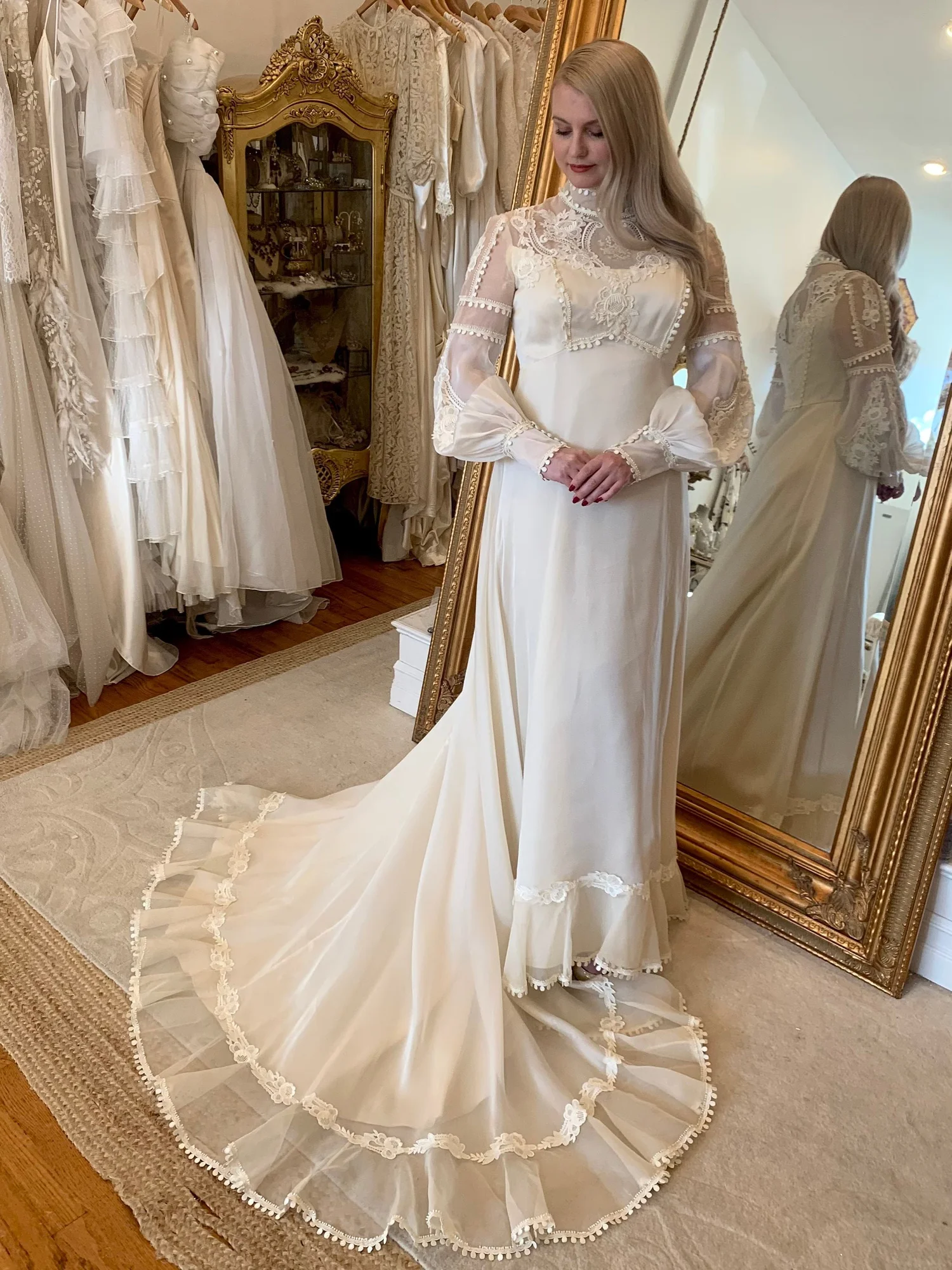 Vintage 1970s Boho Bishop Sleeve Wedding Dress - Ailyn  Miranda's Vintage  Bridal