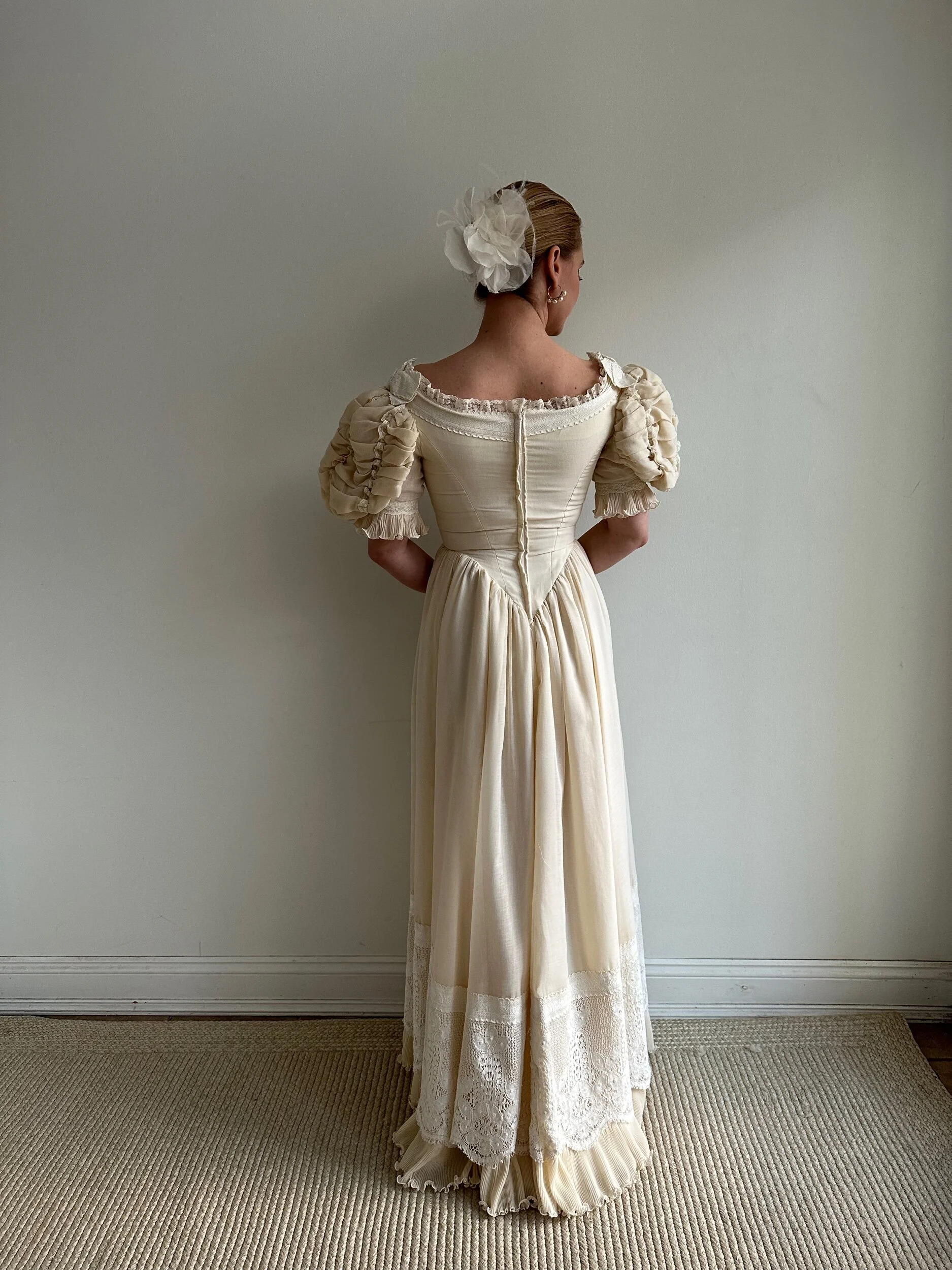 EEEA6A5F-F9BE-49B8-B6DC-6F6F1CEB11F0