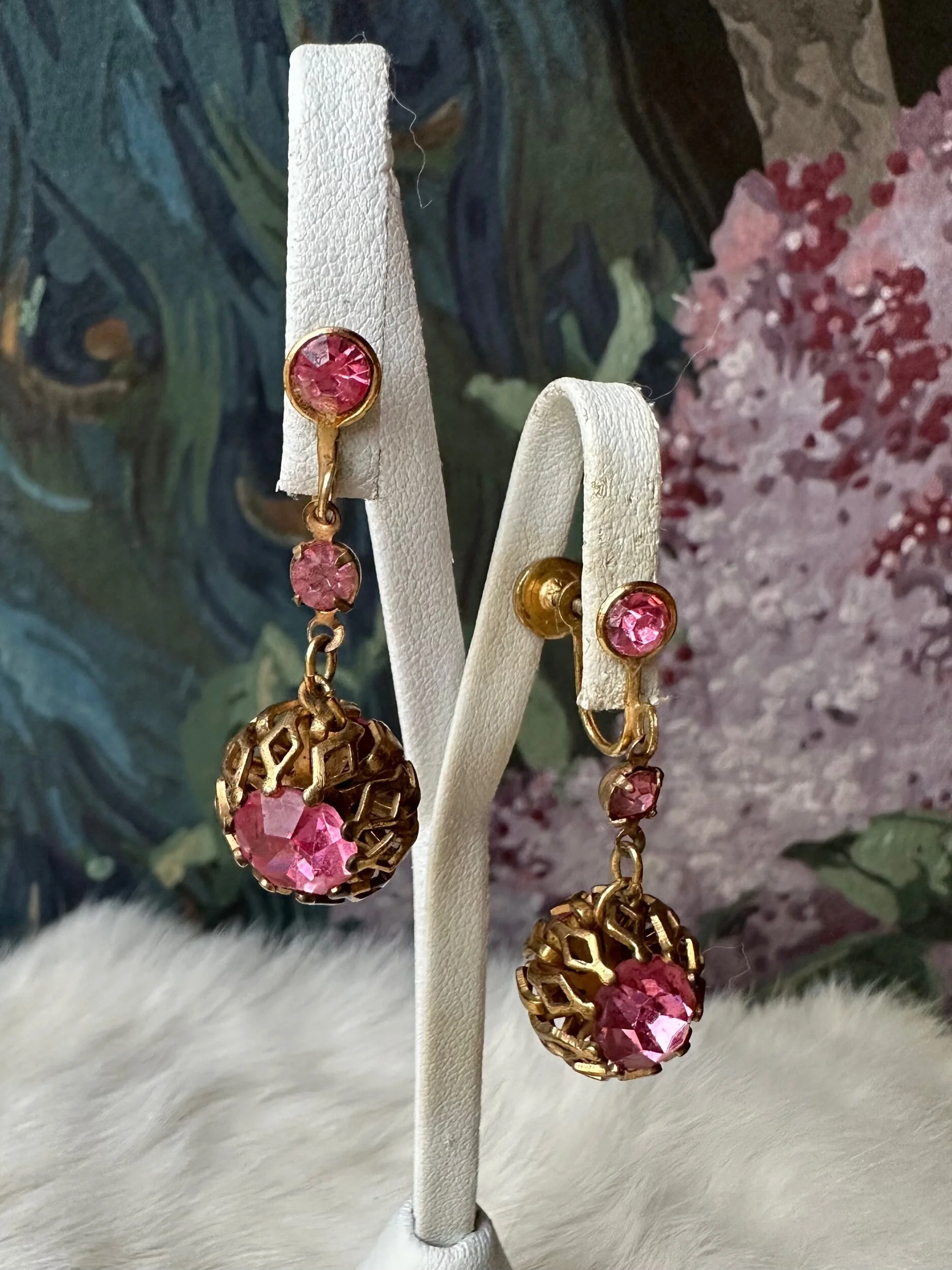 F9F89FC8-5822-48DC-8802-8C56B6C66F0B