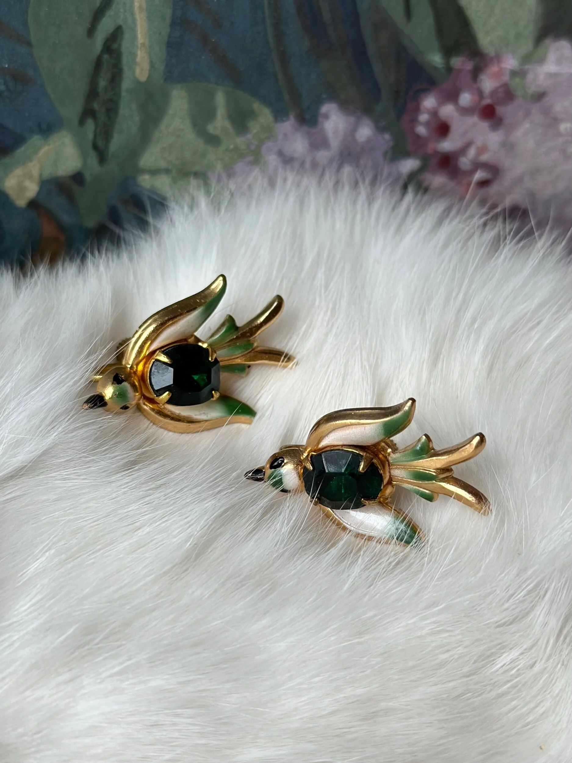 C228E3EE-9469-45F2-B203-3FC05AF02318