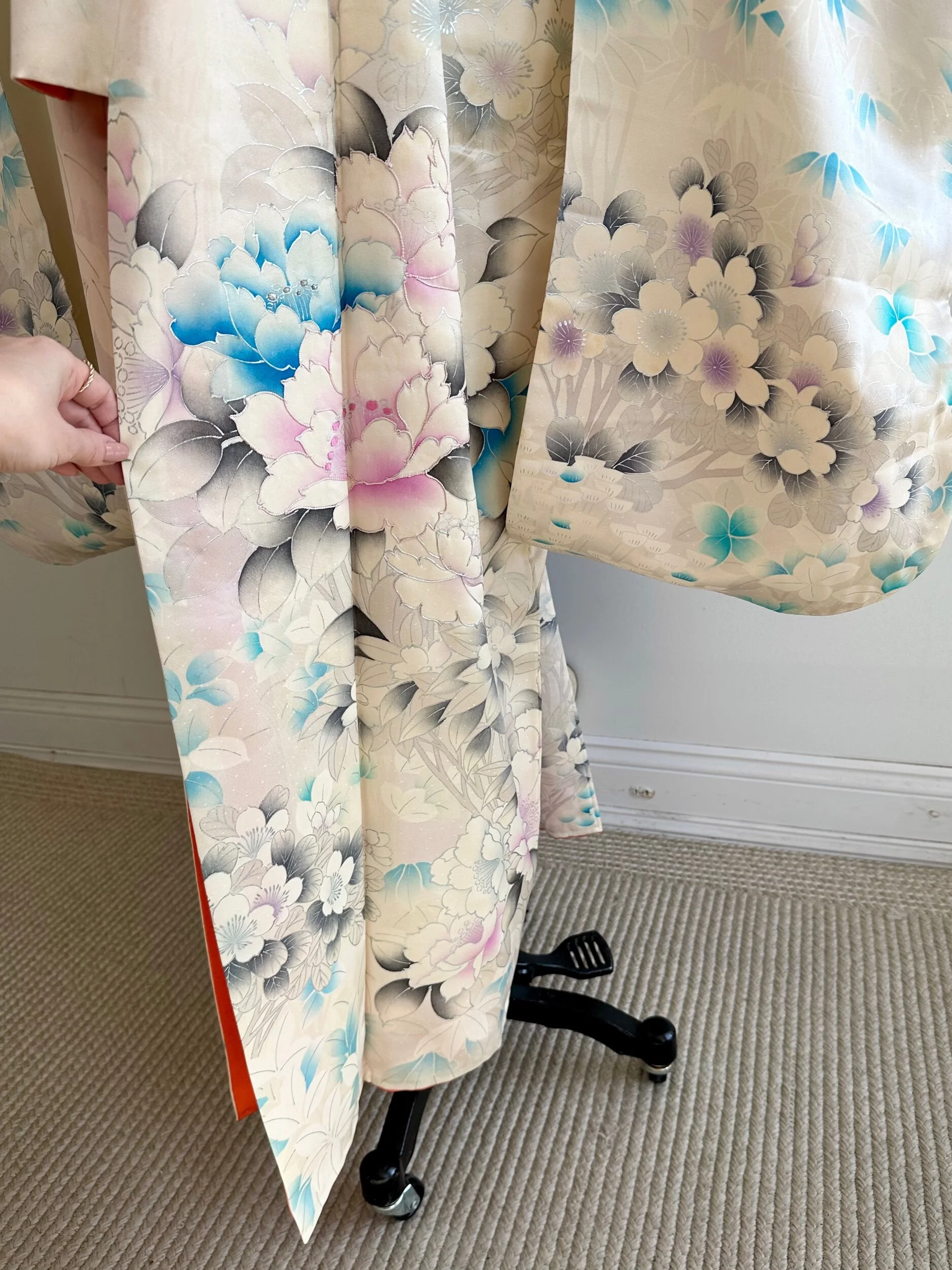 A76F4459-04E5-4531-90D8-AA73352EE658