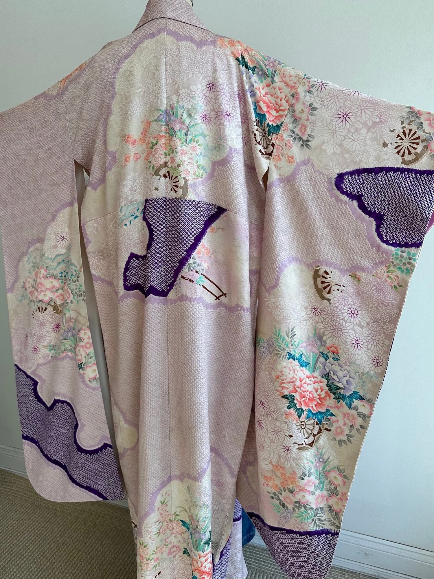 Vintage Purple Kimono with Floral Scene — Miranda's Vintage Bridal