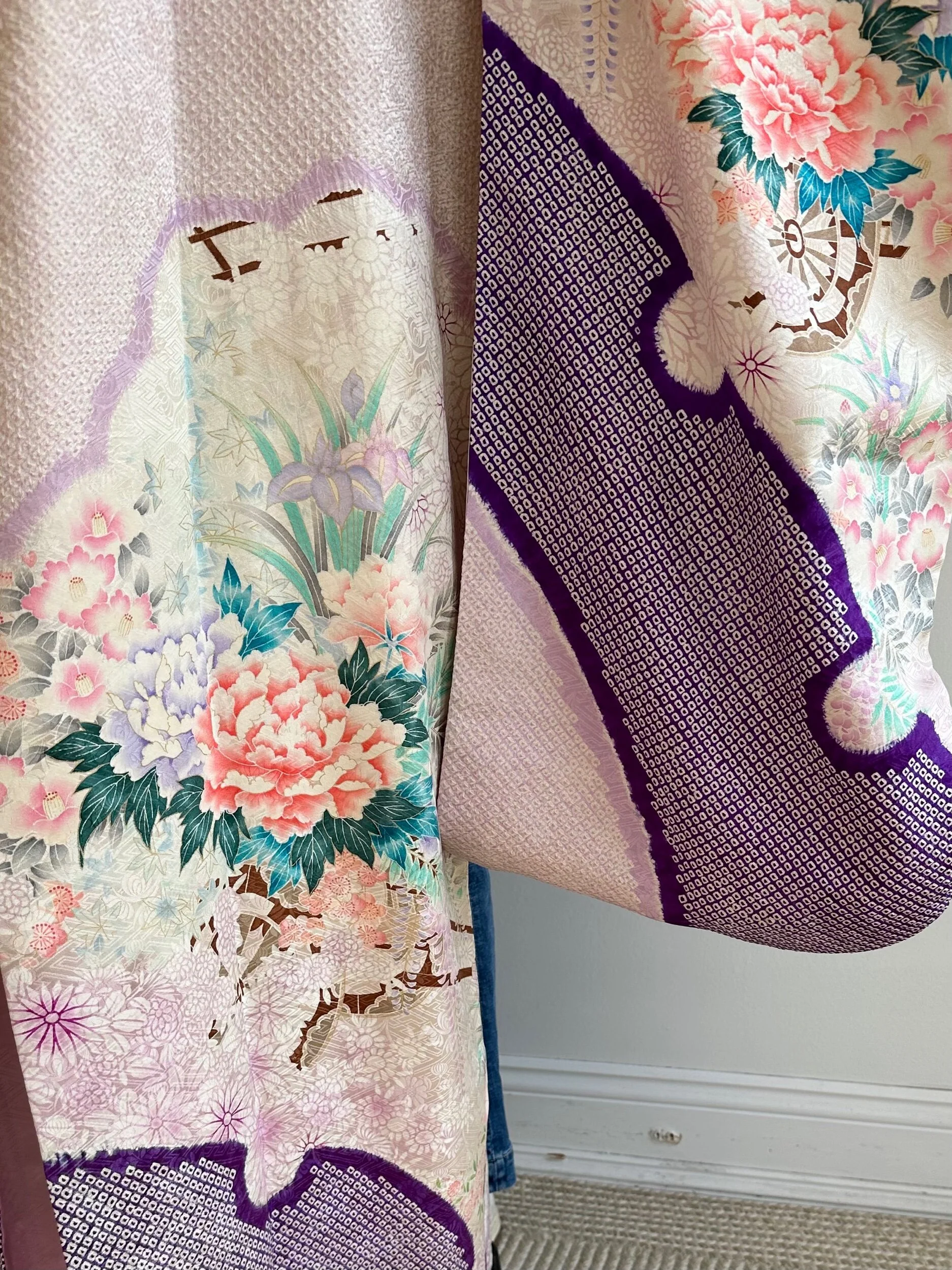 E43111D9-489F-4DC7-AE0B-46FF67E33F90