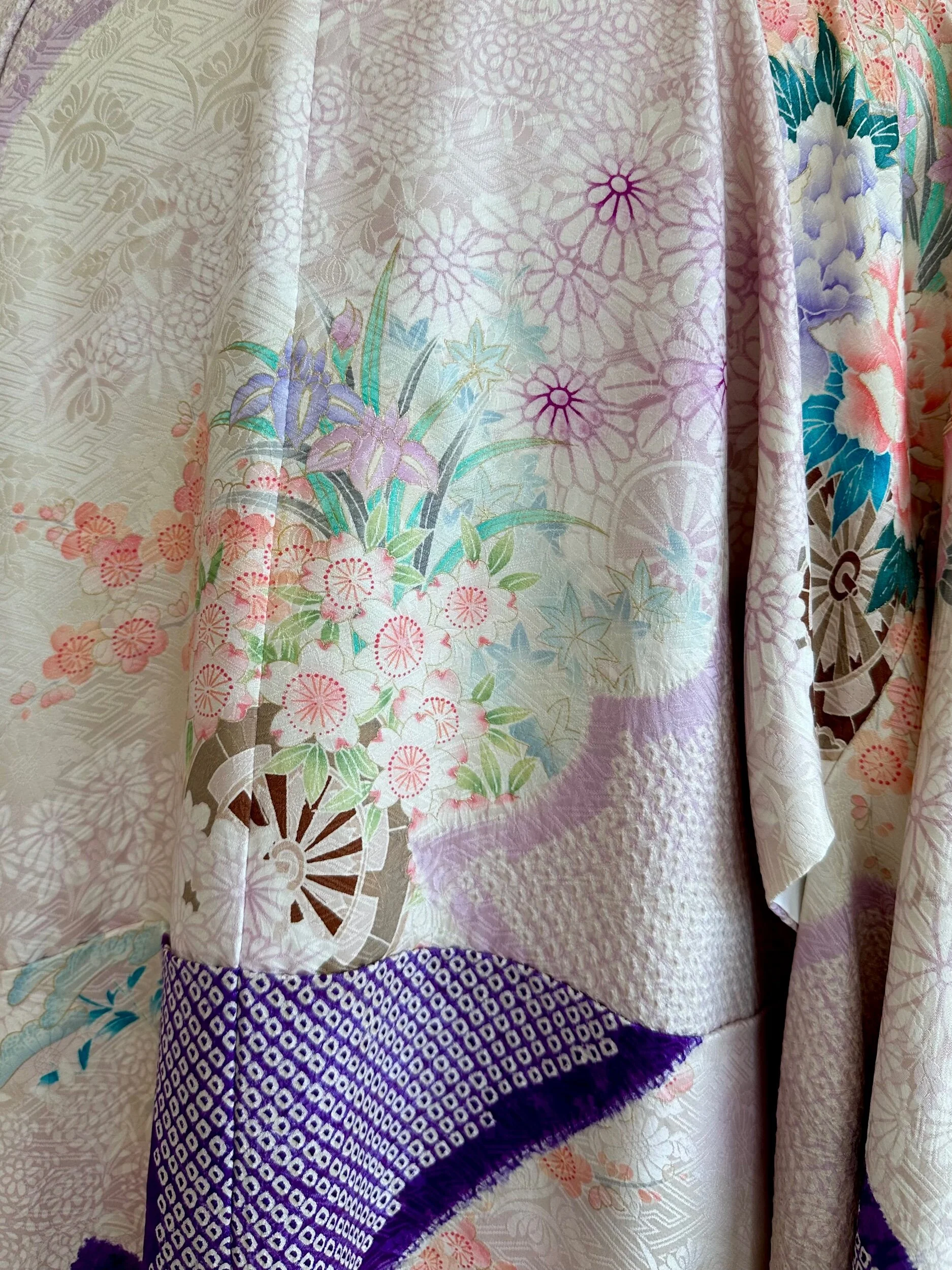 2B8A4FC6-E5BA-4DB5-BF3C-F67110573F54