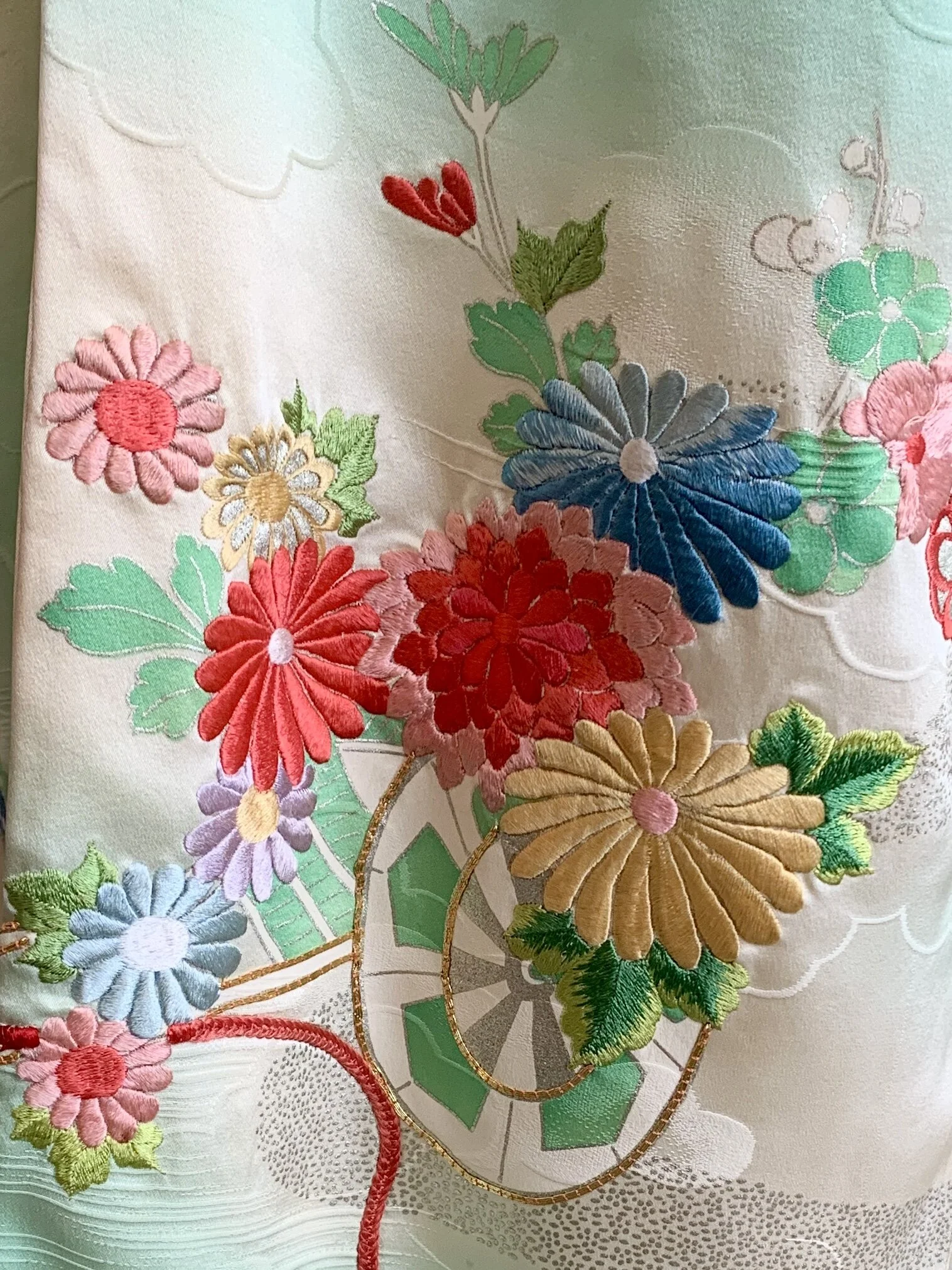 33E97A01-ADD3-4150-AD06-6B322D2AB825