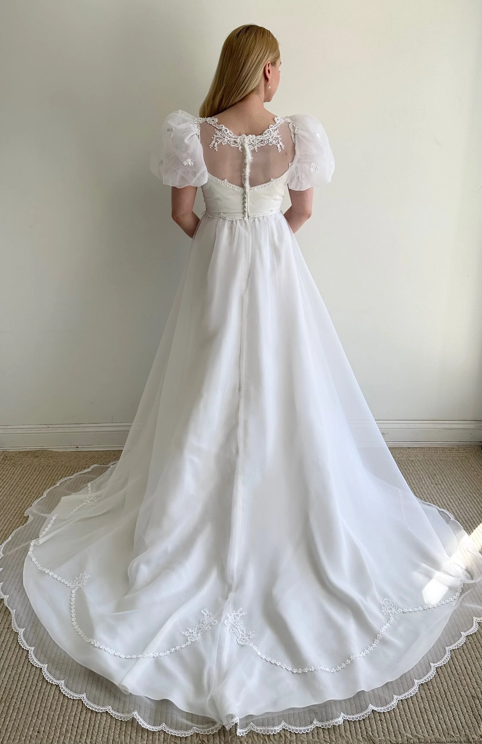 0E2A51C0-6760-4FFB-A0BD-ABA4ACDB6A28