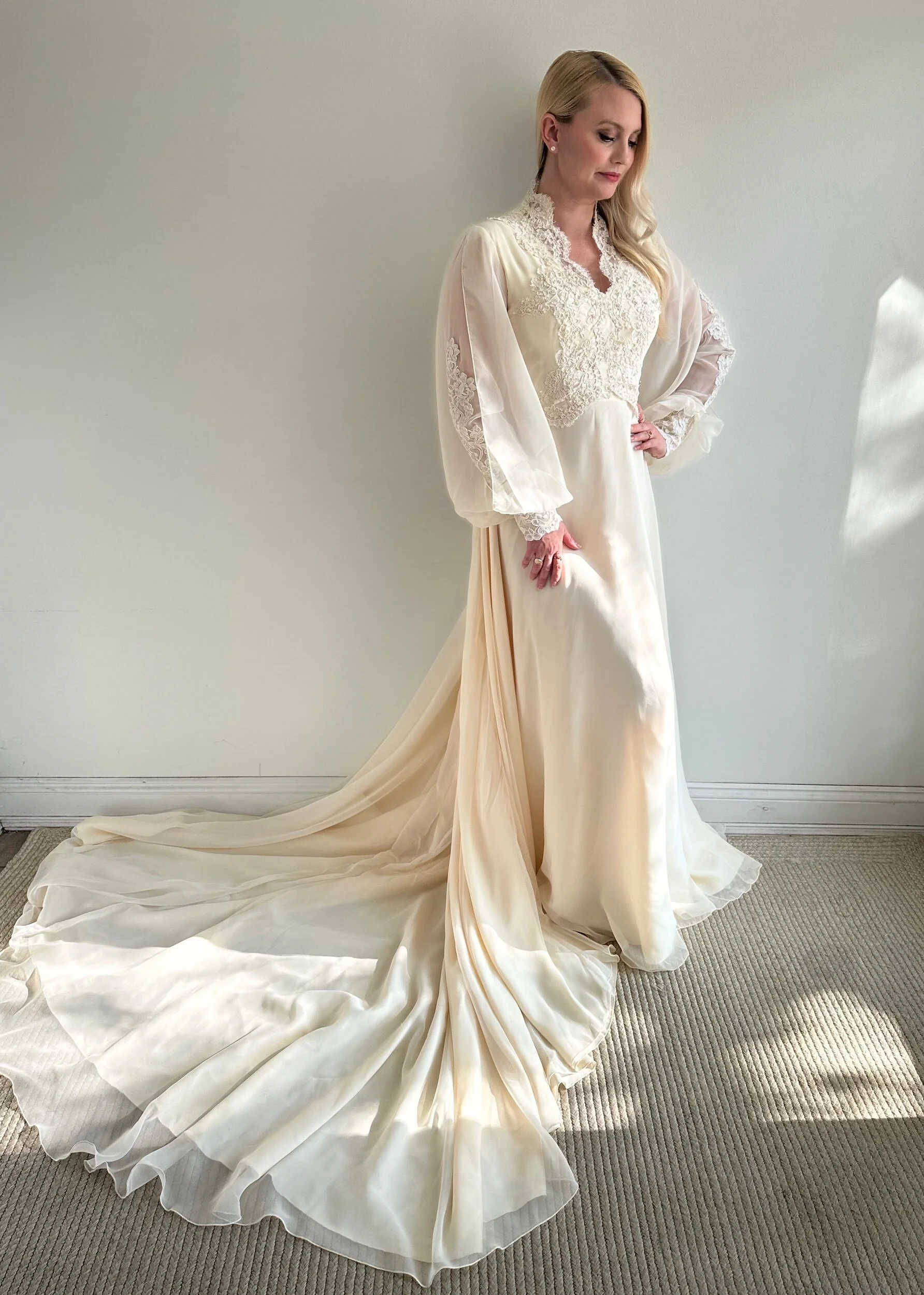 85F37AA3-2DCC-4763-B8CB-5C202446DFEE