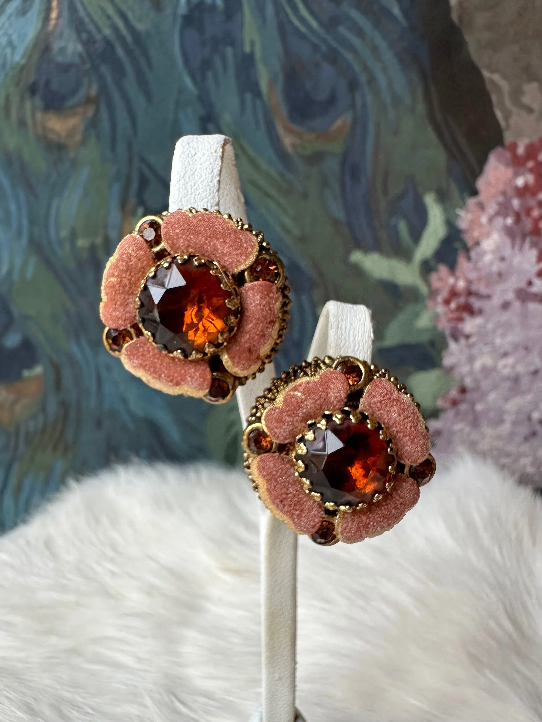 41BB78E6-1369-4CC7-AAC6-6FF7C0D33F53