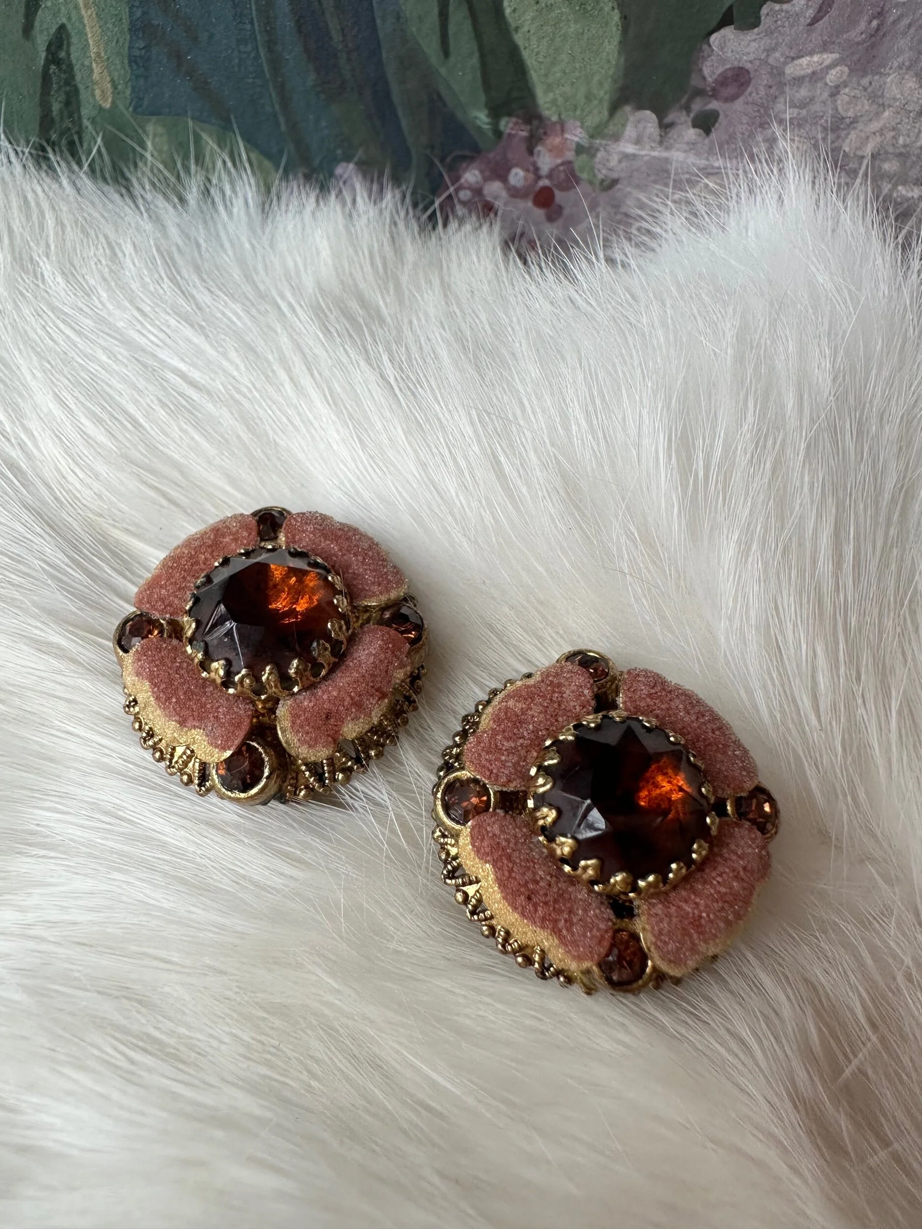 04DA697A-2D0A-4A4C-9AB2-51254D080719