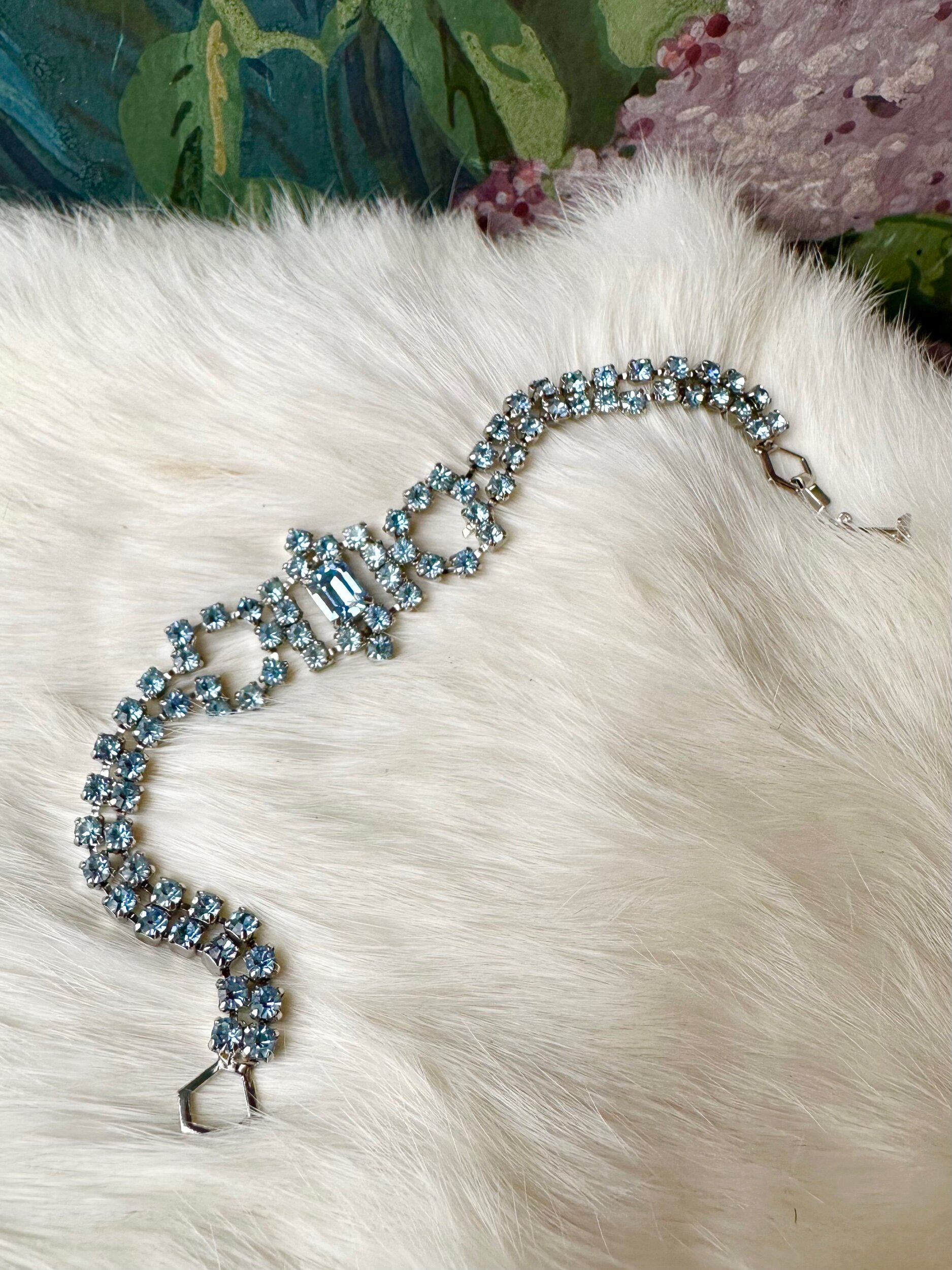 14A2E19D-69E5-4FFB-85E4-E9CC0CC453E8