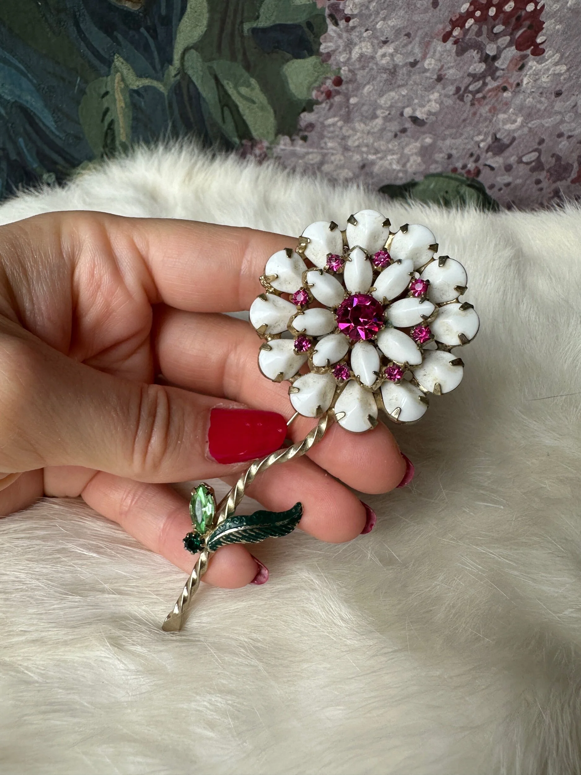 3C4DCA04-45B9-448C-834D-3DC09393F946