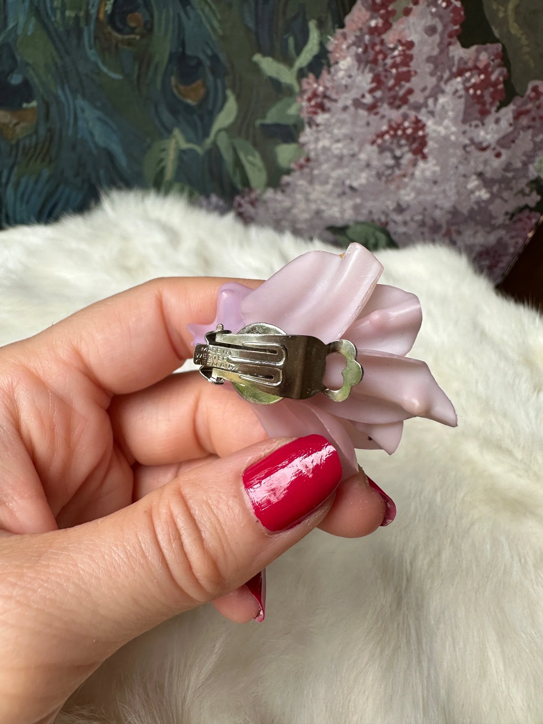 7BD52B49-351A-46EC-A342-48FC6571A936